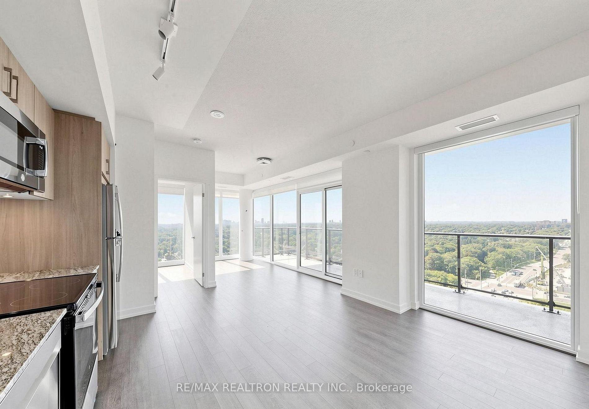 Photo 8 of Unit 10, 4010 Eglinton Avenue, Etobicoke, Humber Heights — HOMEH