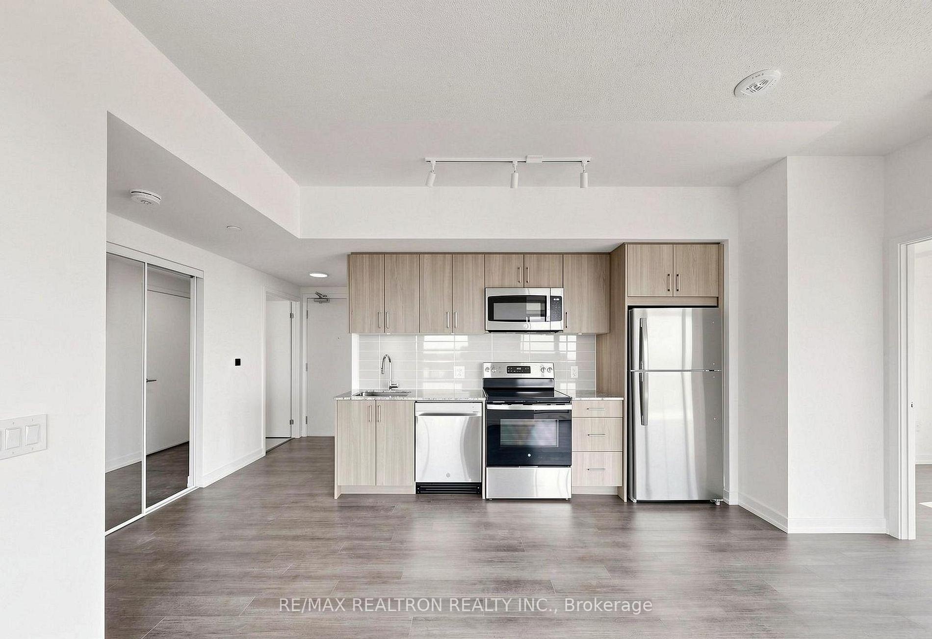 Photo 11 of Unit 10, 4010 Eglinton Avenue, Etobicoke, Humber Heights — HOMEH