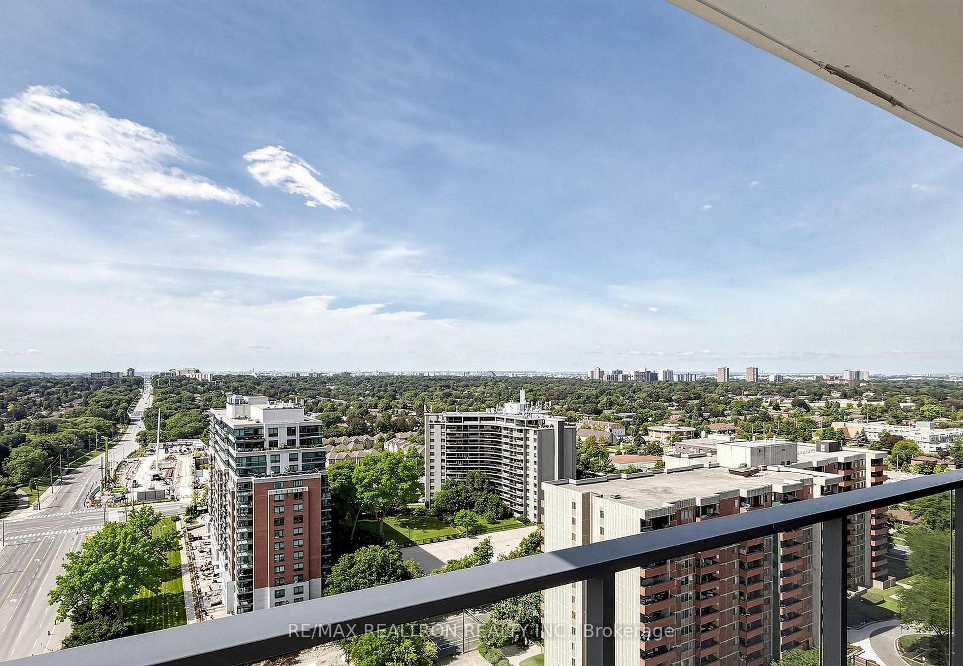 Photo 15 of Unit 10, 4010 Eglinton Avenue, Etobicoke, Humber Heights — HOMEH