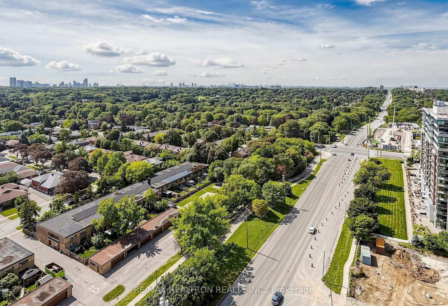 Photo 26 of Unit 10, 4010 Eglinton Avenue, Etobicoke, Humber Heights — HOMEH