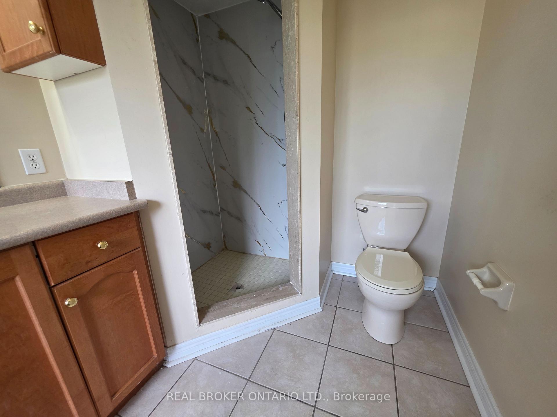 Photo 21 of 922 Ledbury Crescent, Mississauga, East Credit — HOMEH