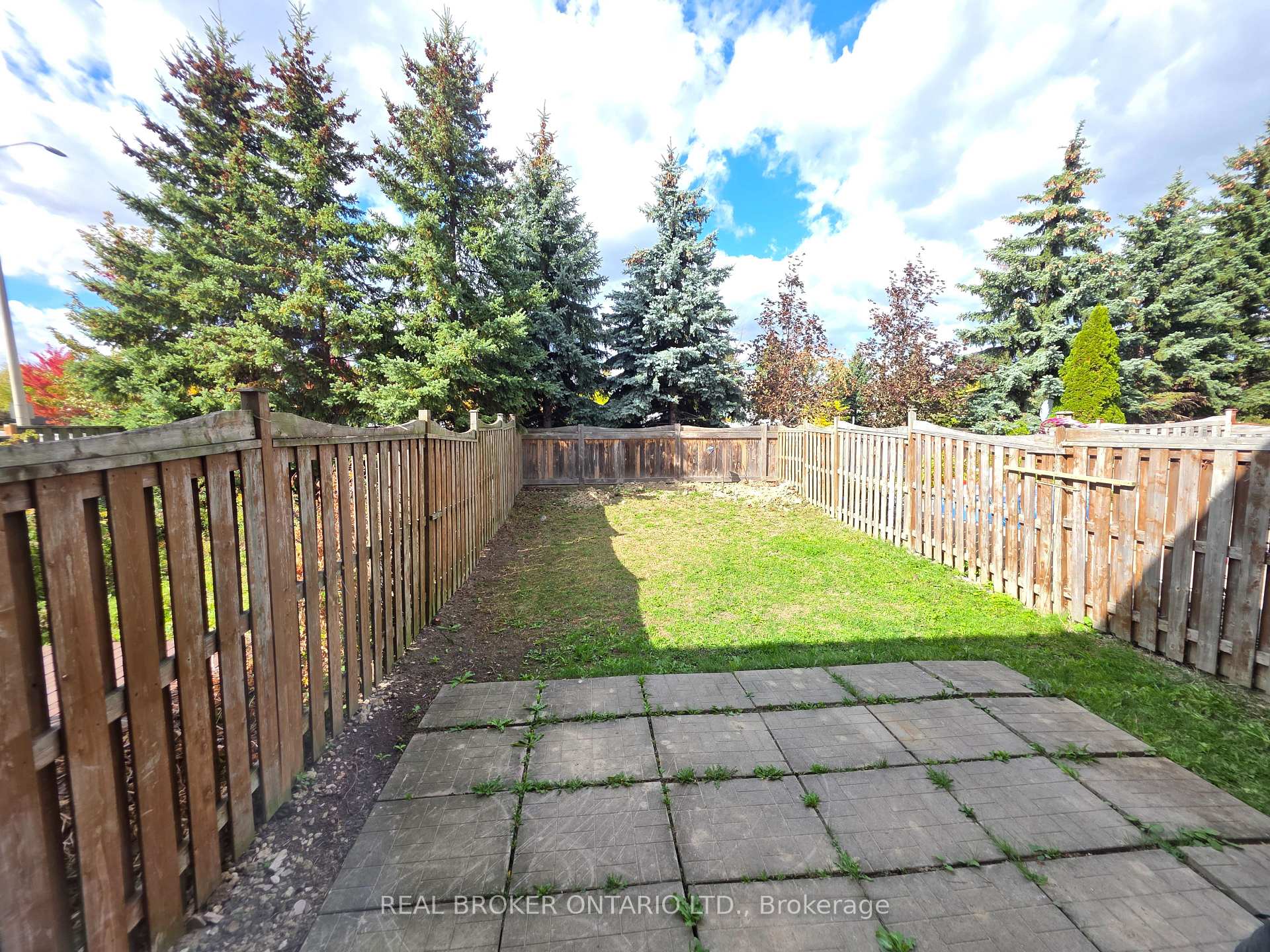 Photo 22 of 922 Ledbury Crescent, Mississauga, East Credit — HOMEH