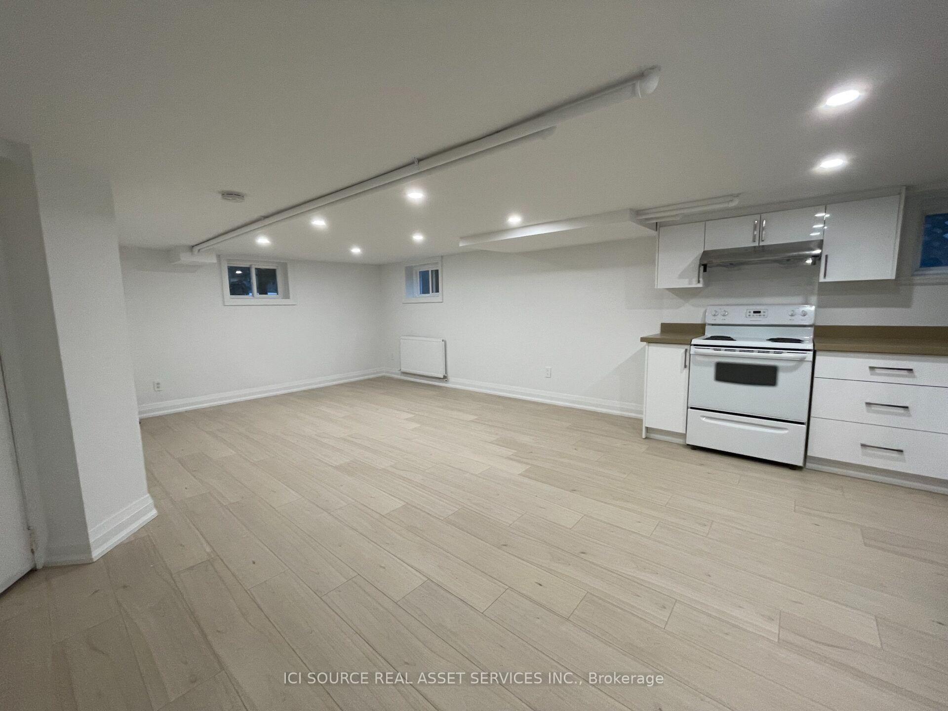 Photo 5 of Unit Unit 6, 44 Courcelette Road, Scarborough, Birchcliffe-Cliffside — HOMEH