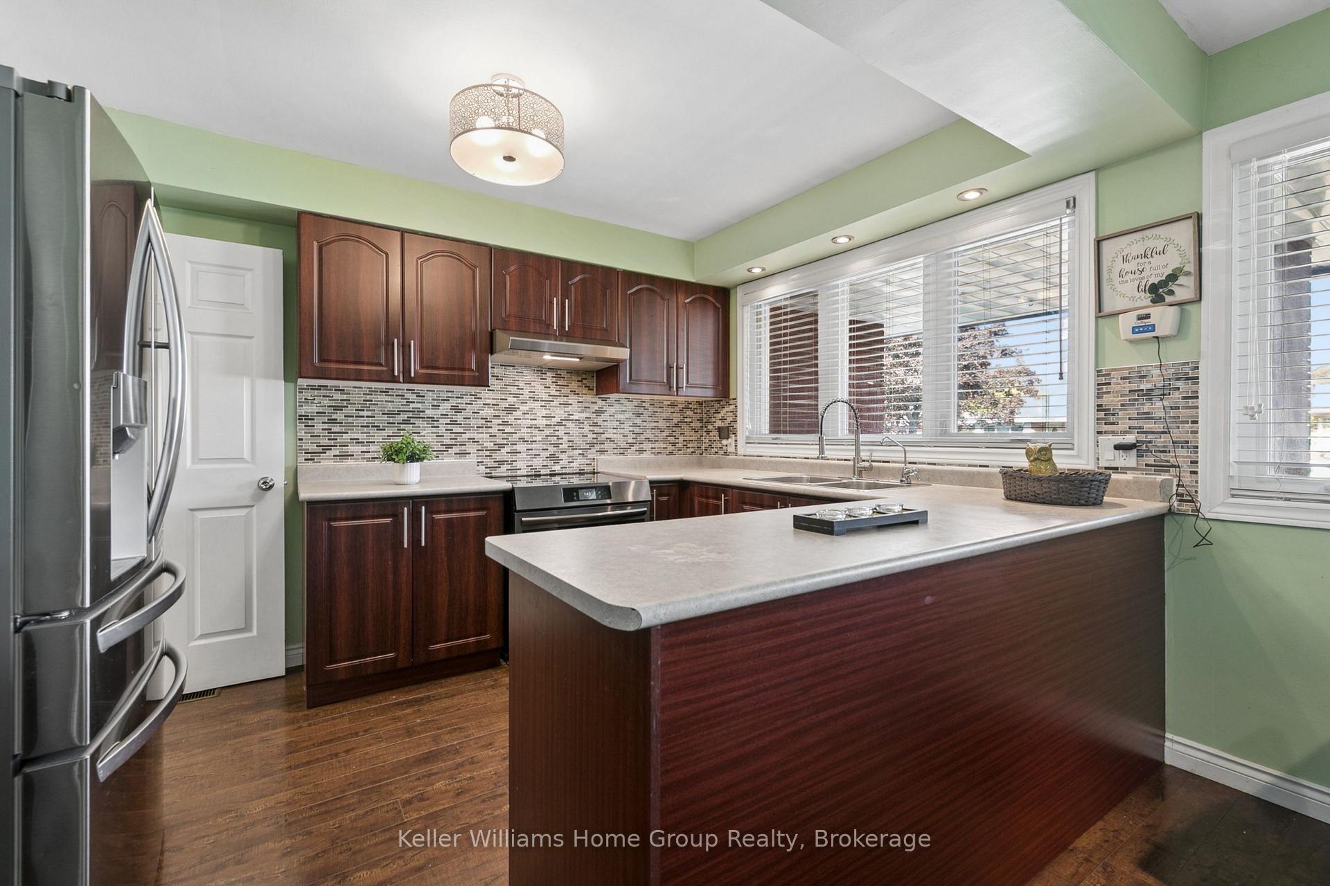 Photo 9 of 61 Fairlawn Road, Kitchener, Vanier - Kitchener — HOMEH