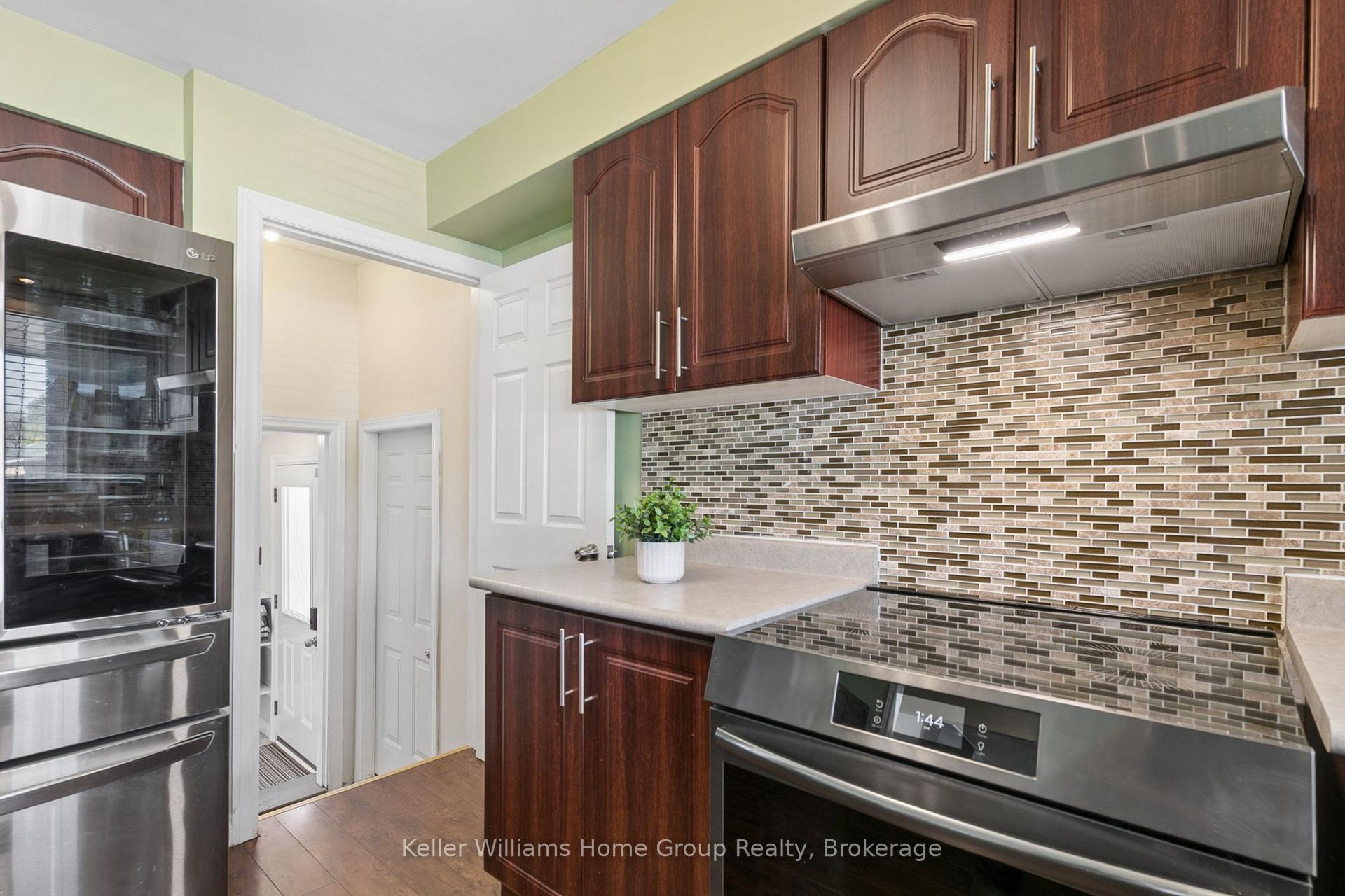 Photo 11 of 61 Fairlawn Road, Kitchener, Vanier - Kitchener — HOMEH