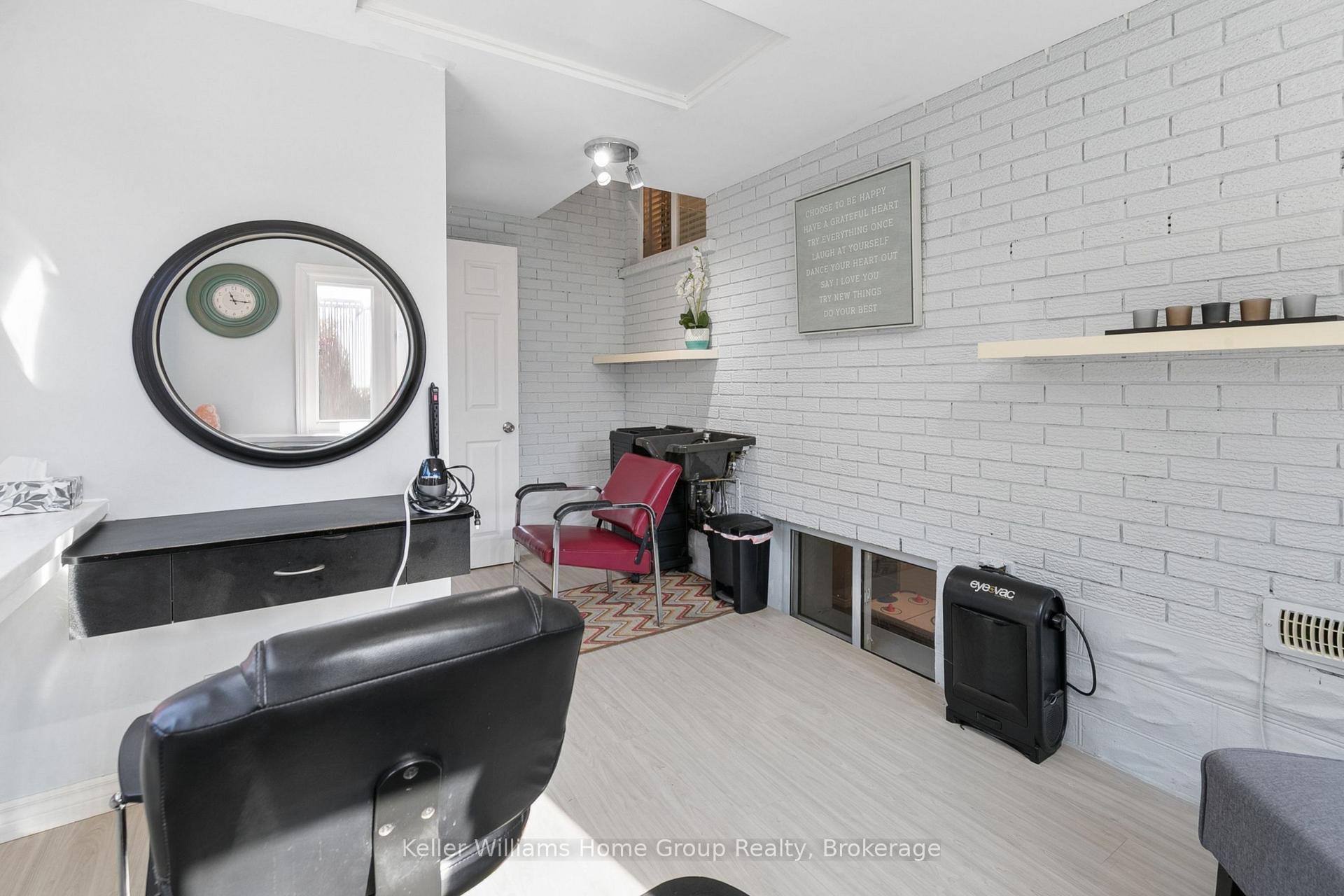 Photo 21 of 61 Fairlawn Road, Kitchener, Vanier - Kitchener — HOMEH