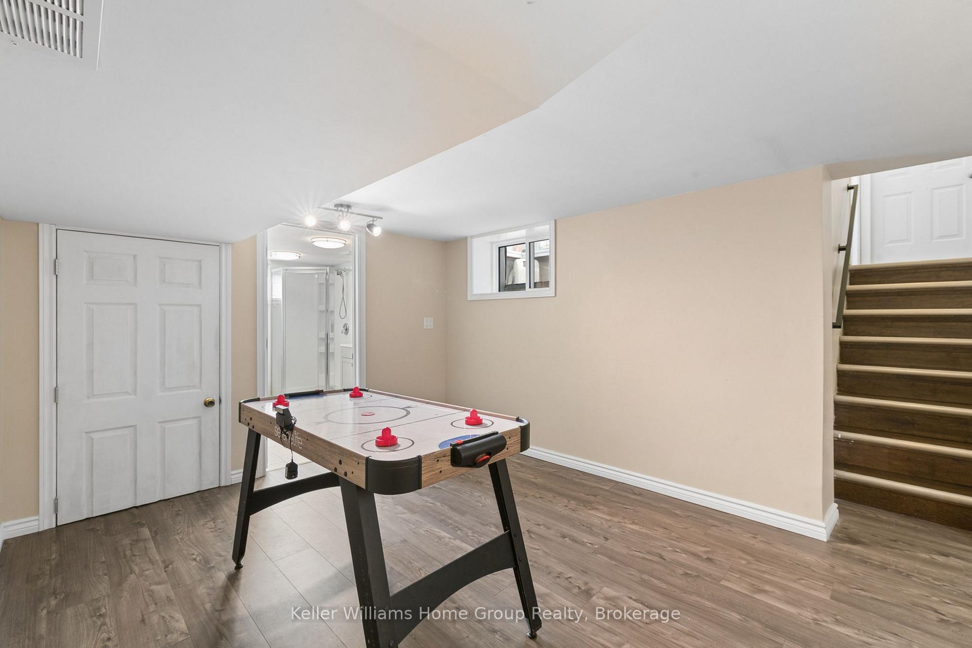 Photo 25 of 61 Fairlawn Road, Kitchener, Vanier - Kitchener — HOMEH