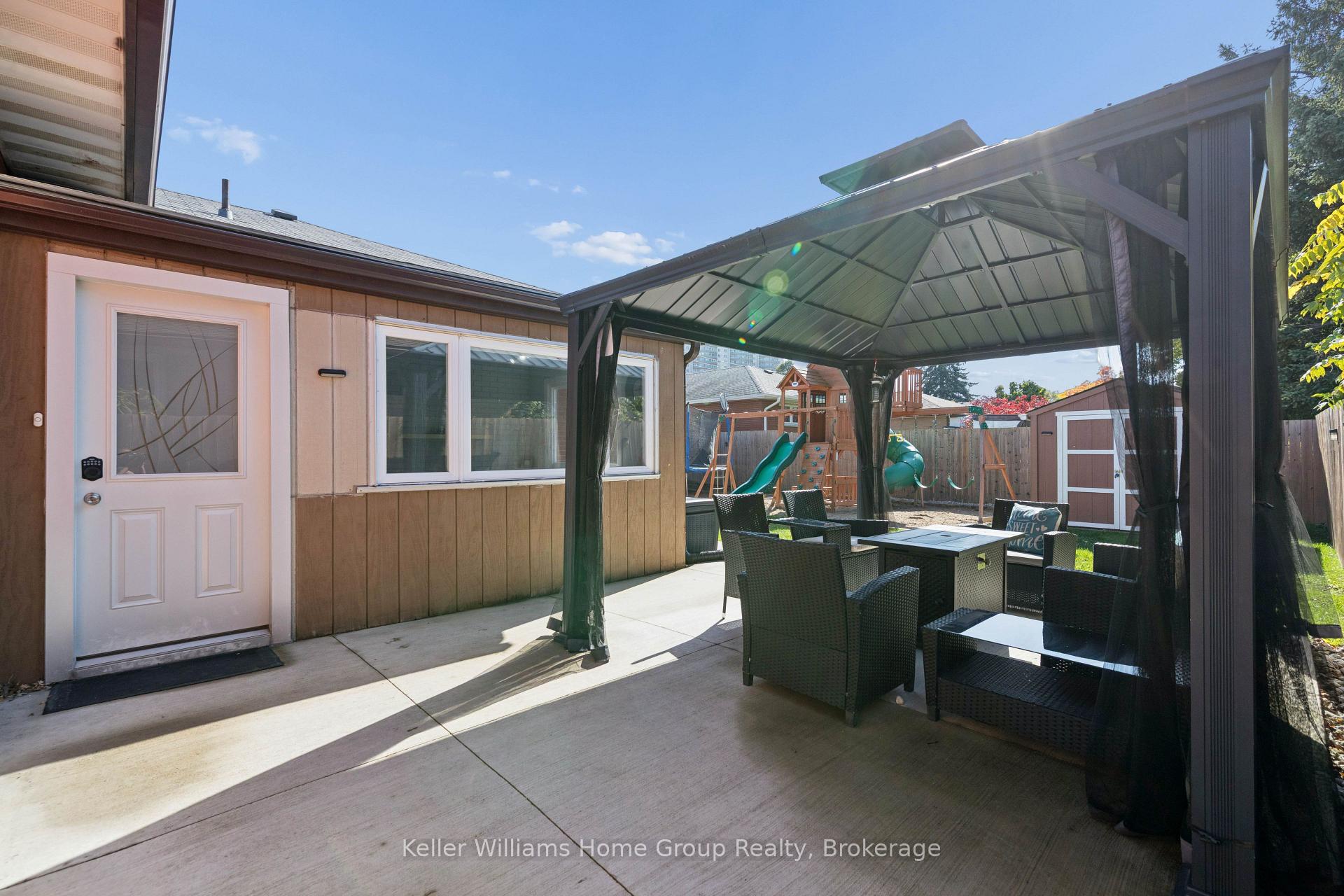 Photo 31 of 61 Fairlawn Road, Kitchener, Vanier - Kitchener — HOMEH
