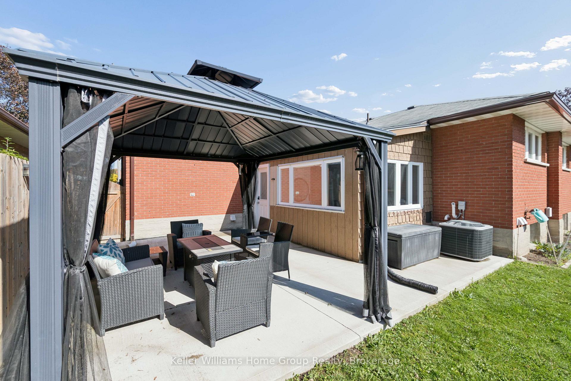 Photo 34 of 61 Fairlawn Road, Kitchener, Vanier - Kitchener — HOMEH