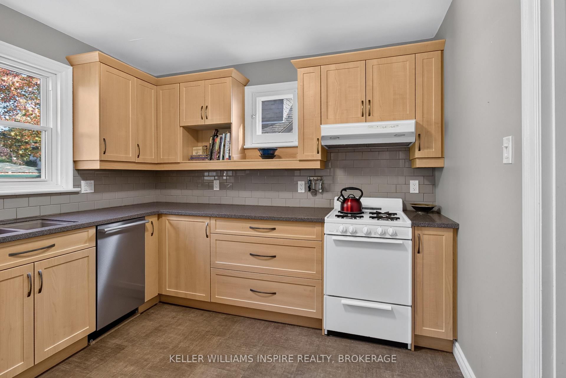 Photo 20 of 95 Dundas Street, Kingston, Central City East — HOMEH