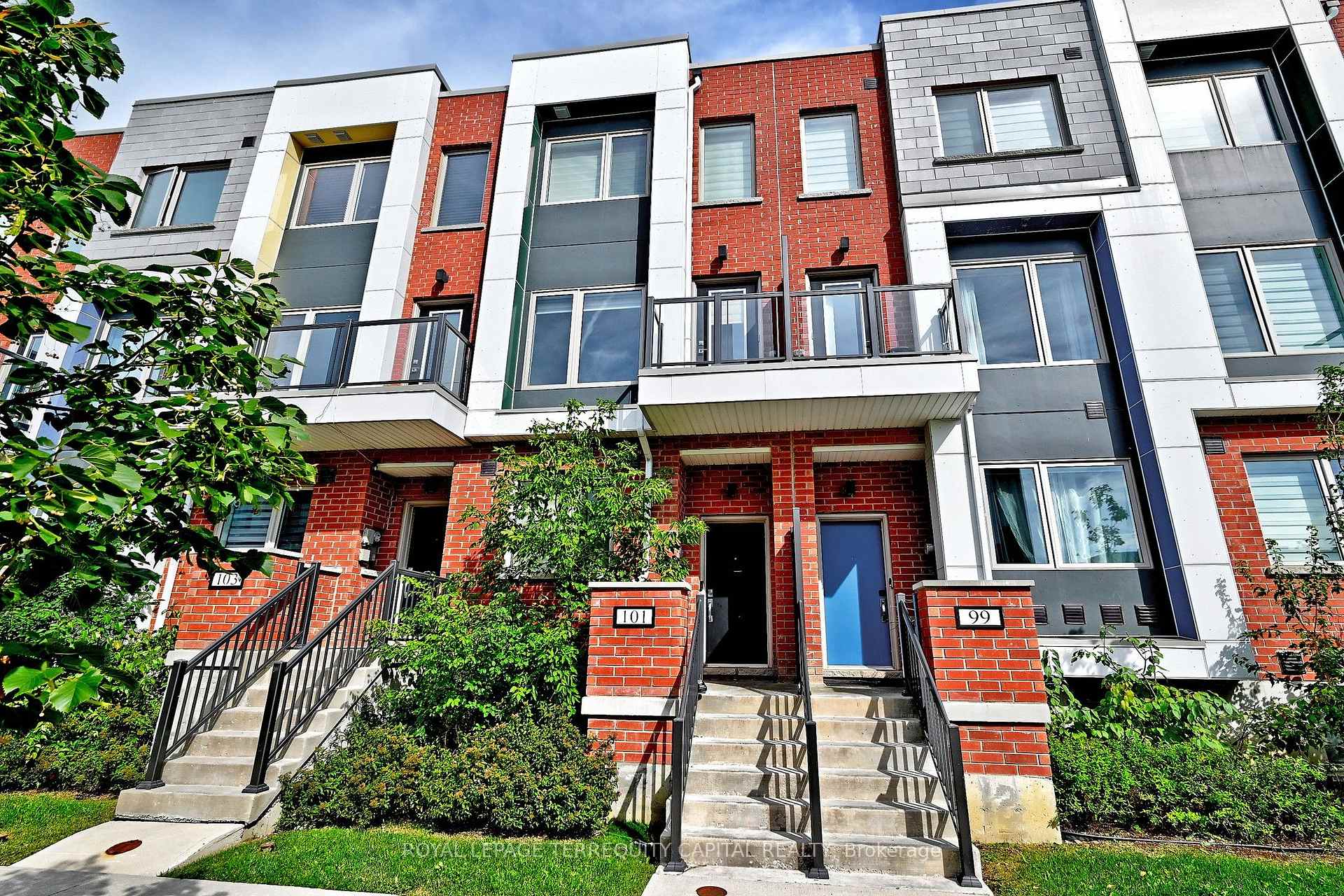 Photo 2 of 101 William Duncan Road, North York, Downsview-Roding-CFB — HOMEH