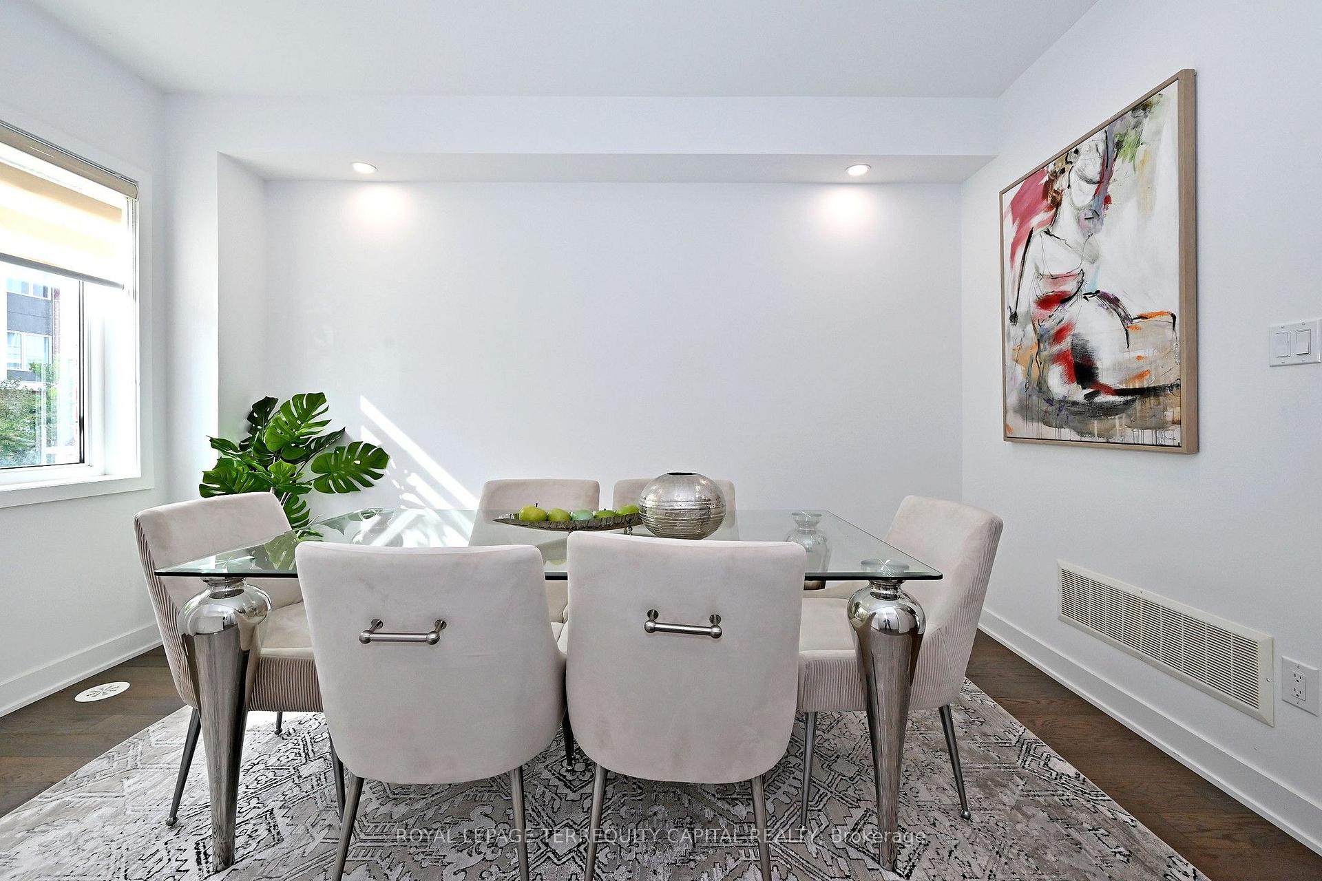 Photo 8 of 101 William Duncan Road, North York, Downsview-Roding-CFB — HOMEH
