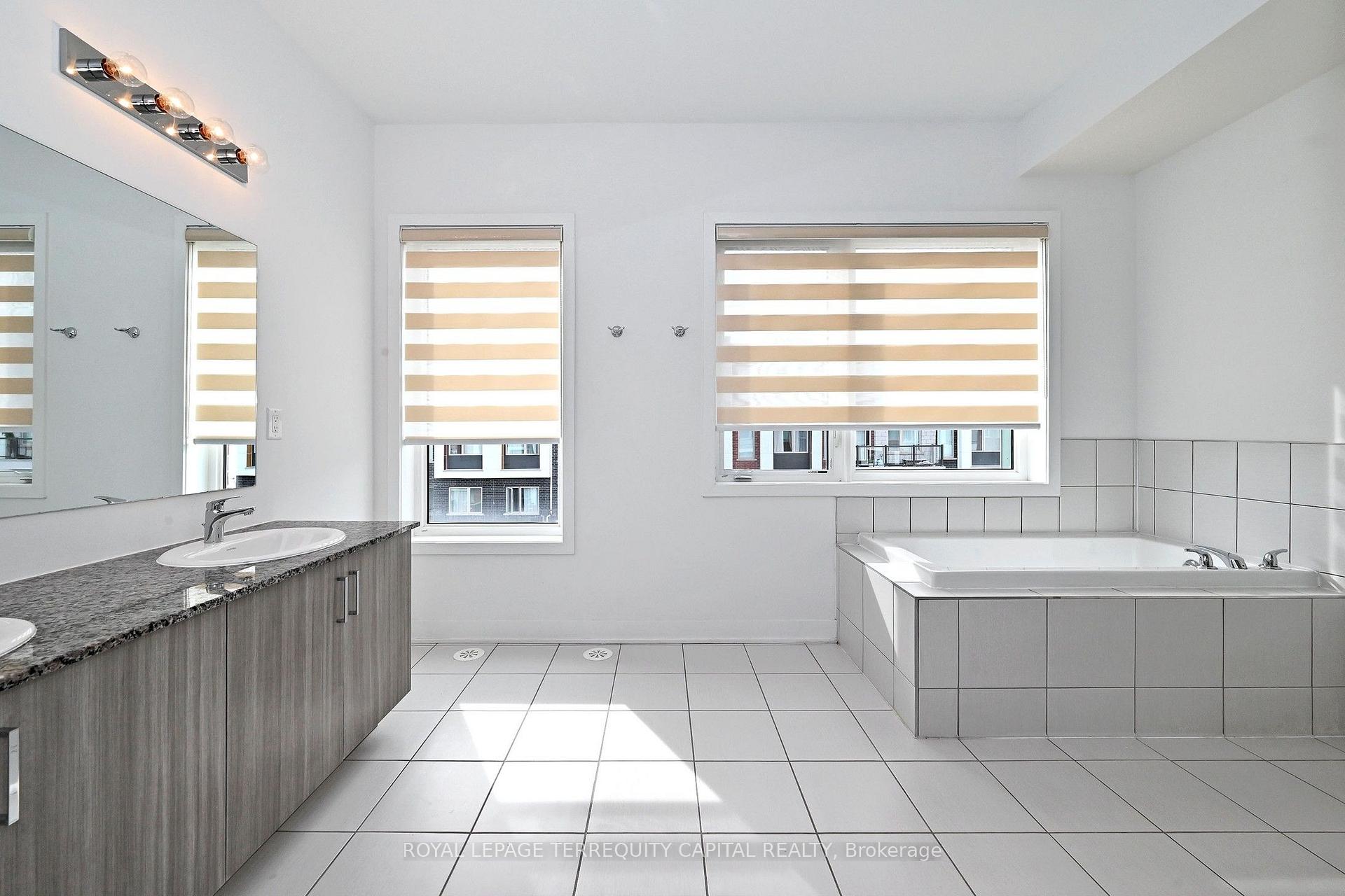 Photo 35 of 101 William Duncan Road, North York, Downsview-Roding-CFB — HOMEH