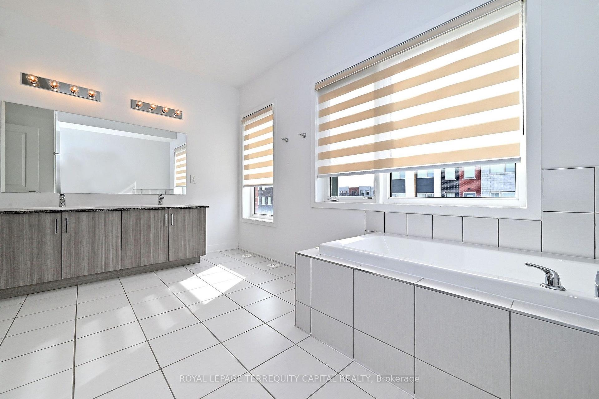 Photo 36 of 101 William Duncan Road, North York, Downsview-Roding-CFB — HOMEH