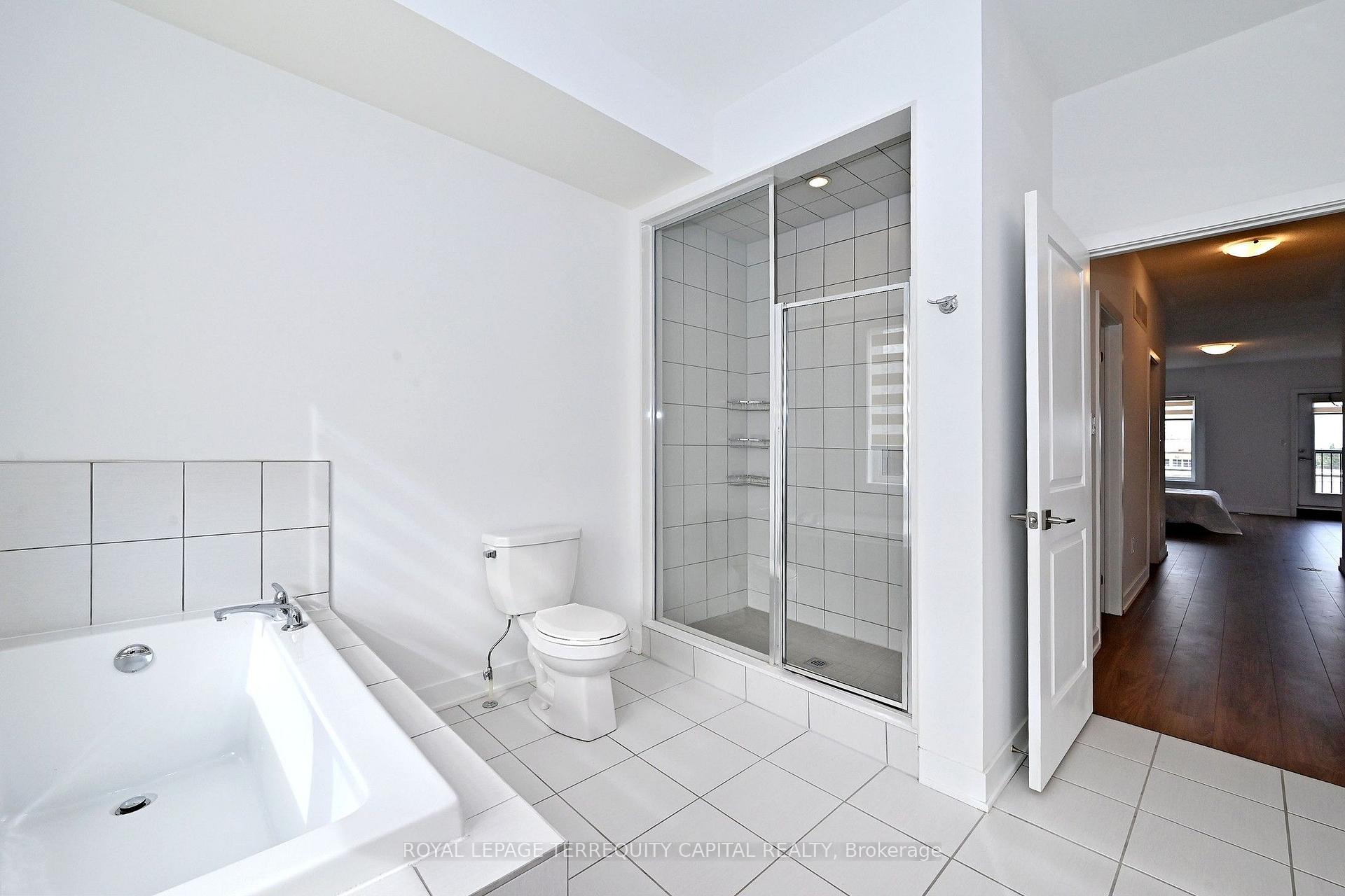 Photo 38 of 101 William Duncan Road, North York, Downsview-Roding-CFB — HOMEH