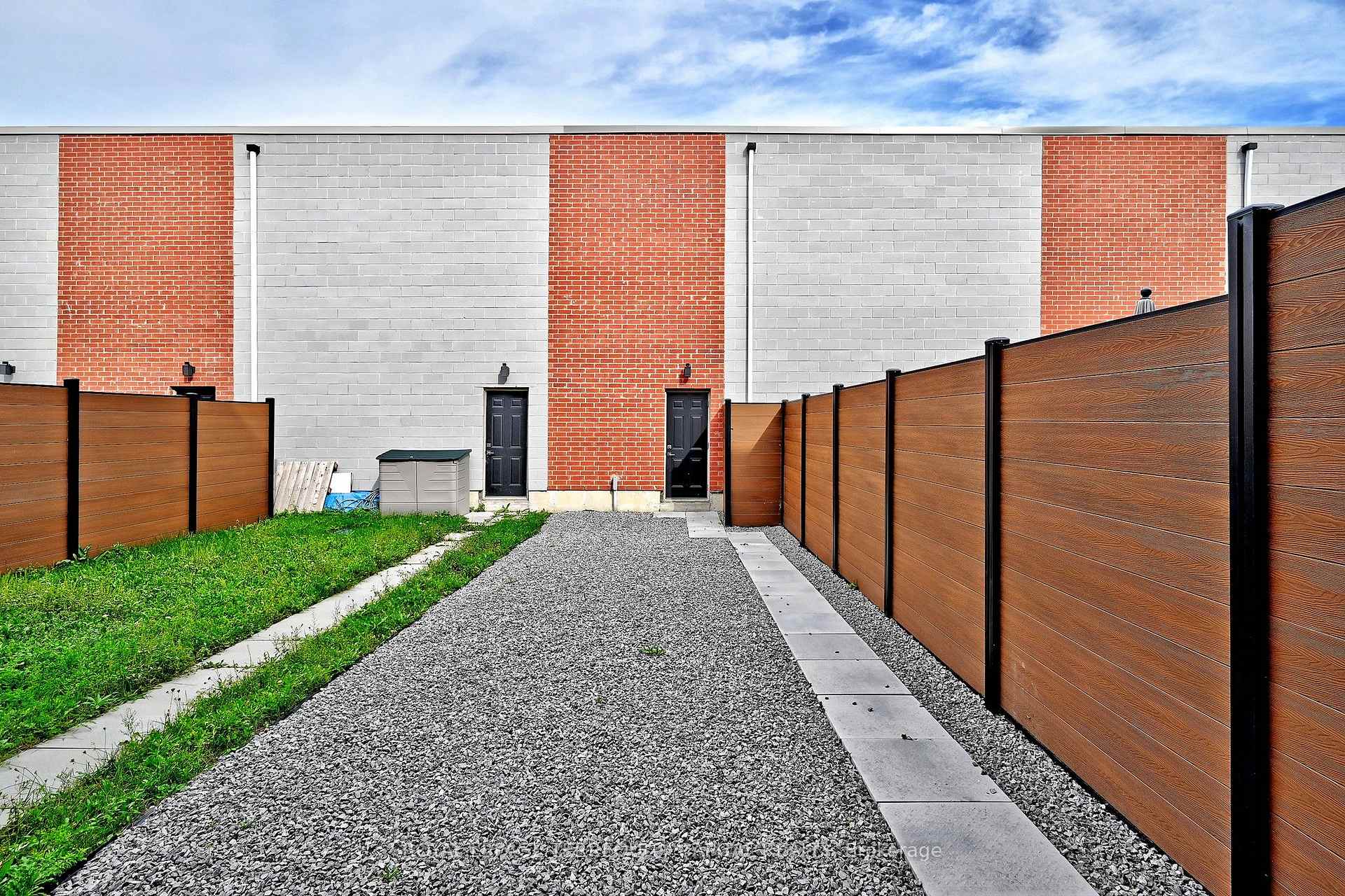 Photo 41 of 101 William Duncan Road, North York, Downsview-Roding-CFB — HOMEH