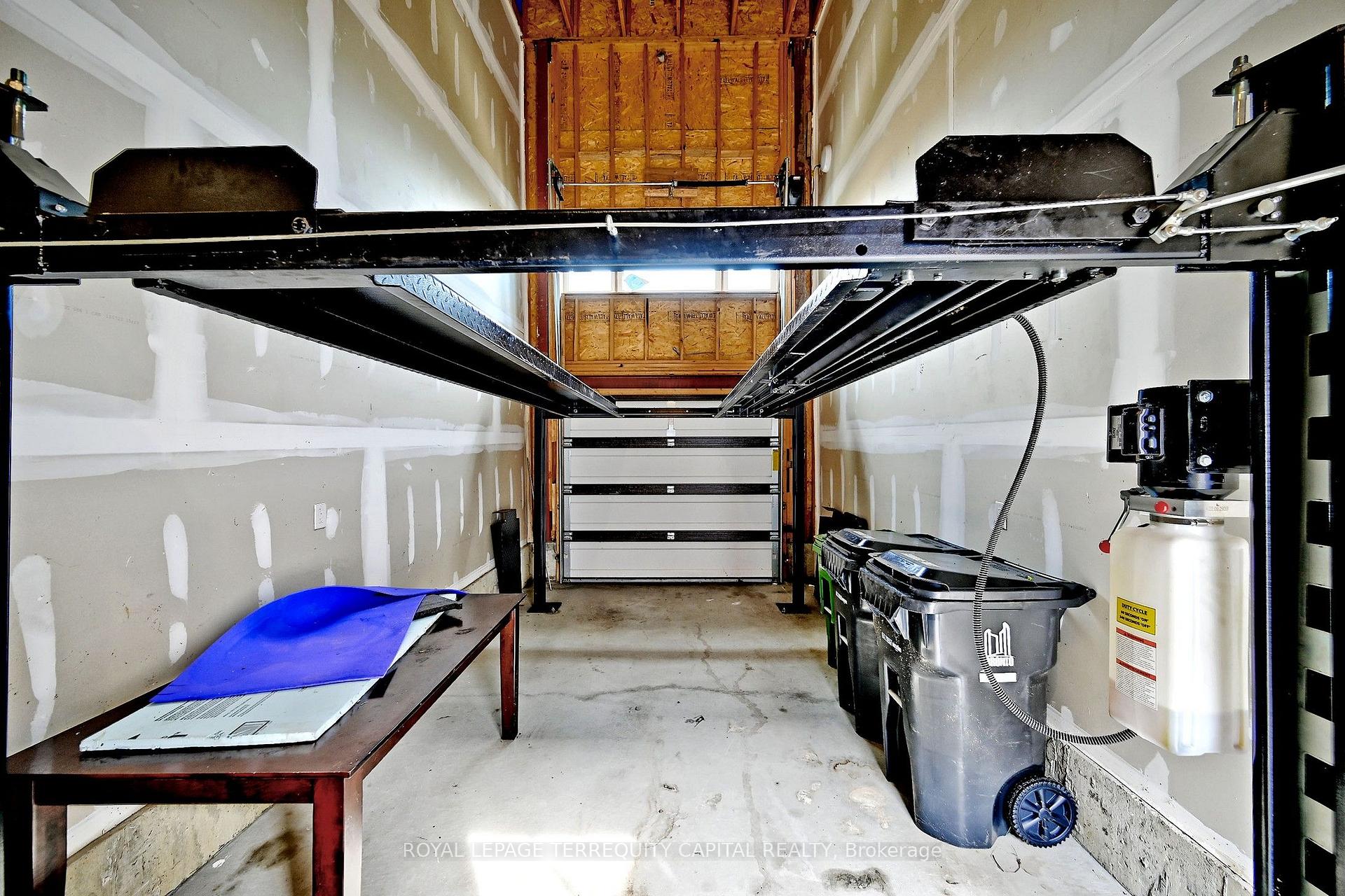 Photo 42 of 101 William Duncan Road, North York, Downsview-Roding-CFB — HOMEH