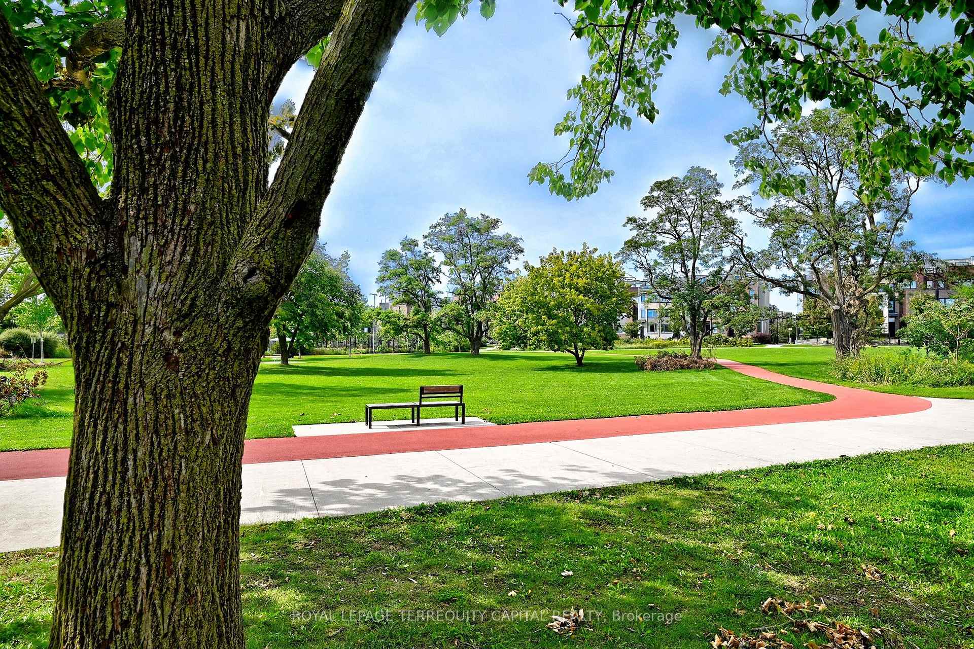 Photo 47 of 101 William Duncan Road, North York, Downsview-Roding-CFB — HOMEH