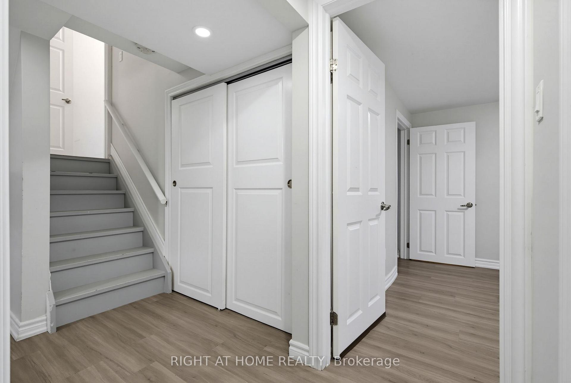 Photo 24 of 75 Bloomington Crescent, North York, Black Creek — HOMEH