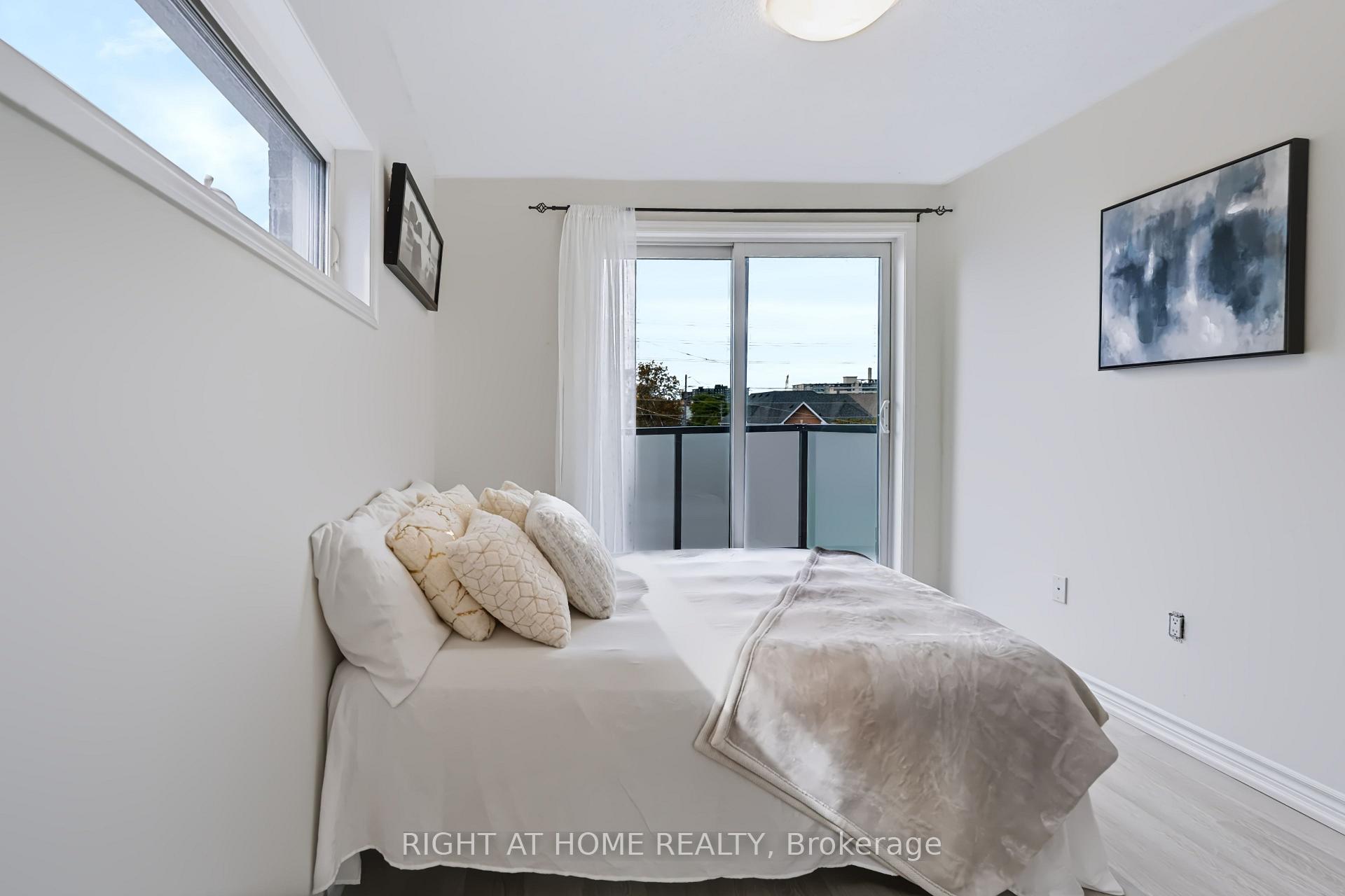 Photo 5 of Unit 429, 2789 Eglinton Avenue E, Scarborough, Eglinton East — HOMEH