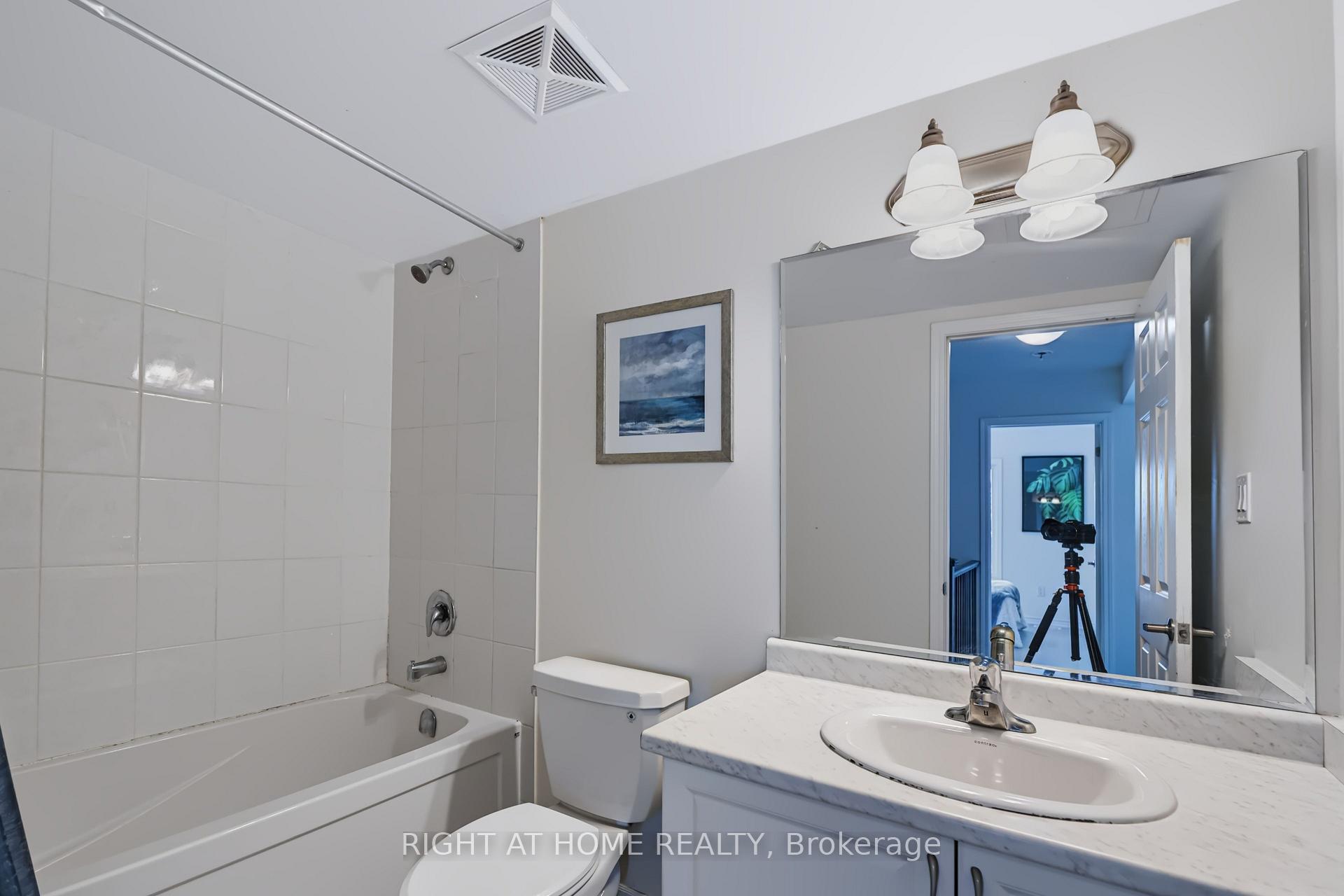 Photo 7 of Unit 429, 2789 Eglinton Avenue E, Scarborough, Eglinton East — HOMEH