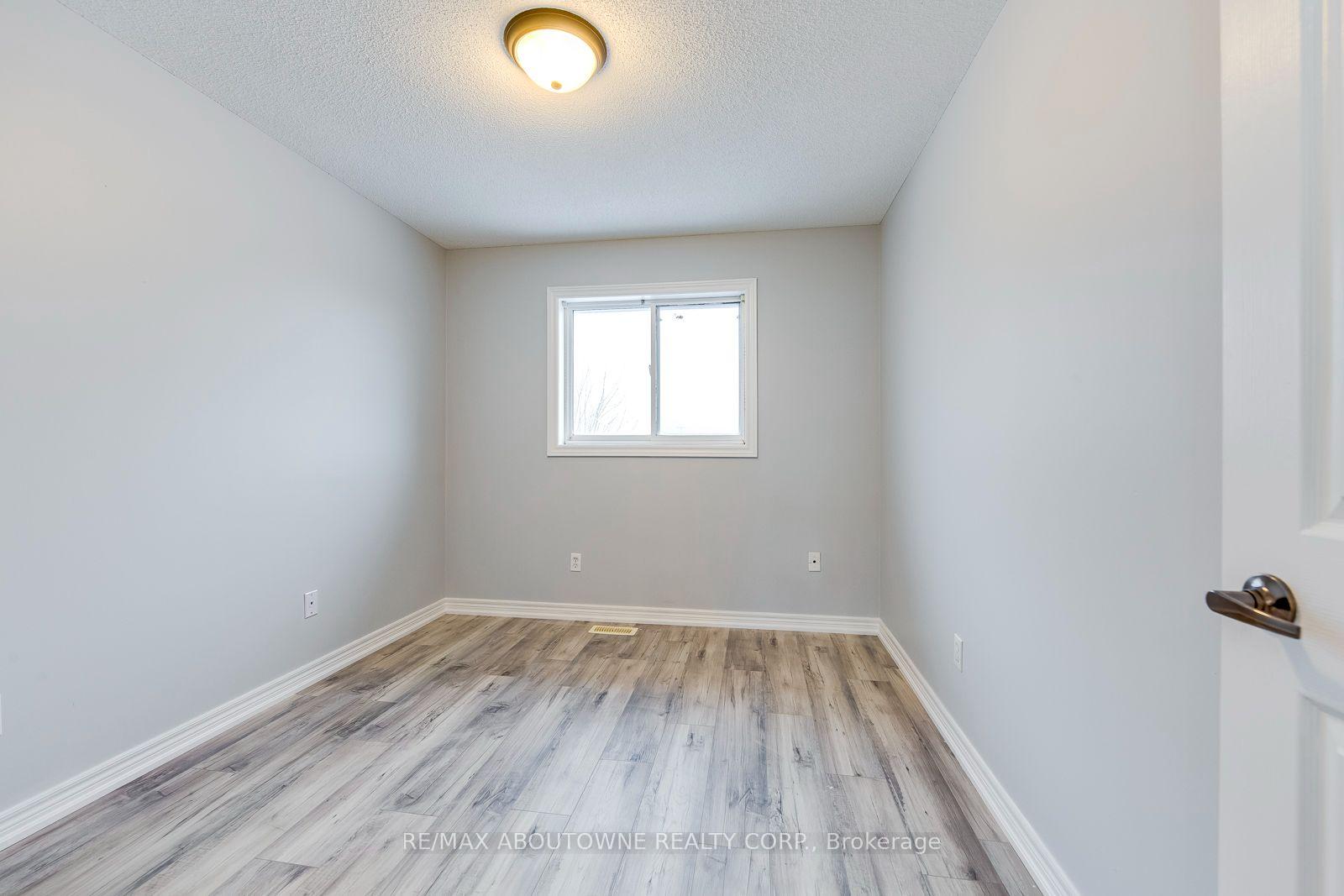 Photo 8 of 5160 Bird Boulevard, Burlington, Orchard — HOMEH