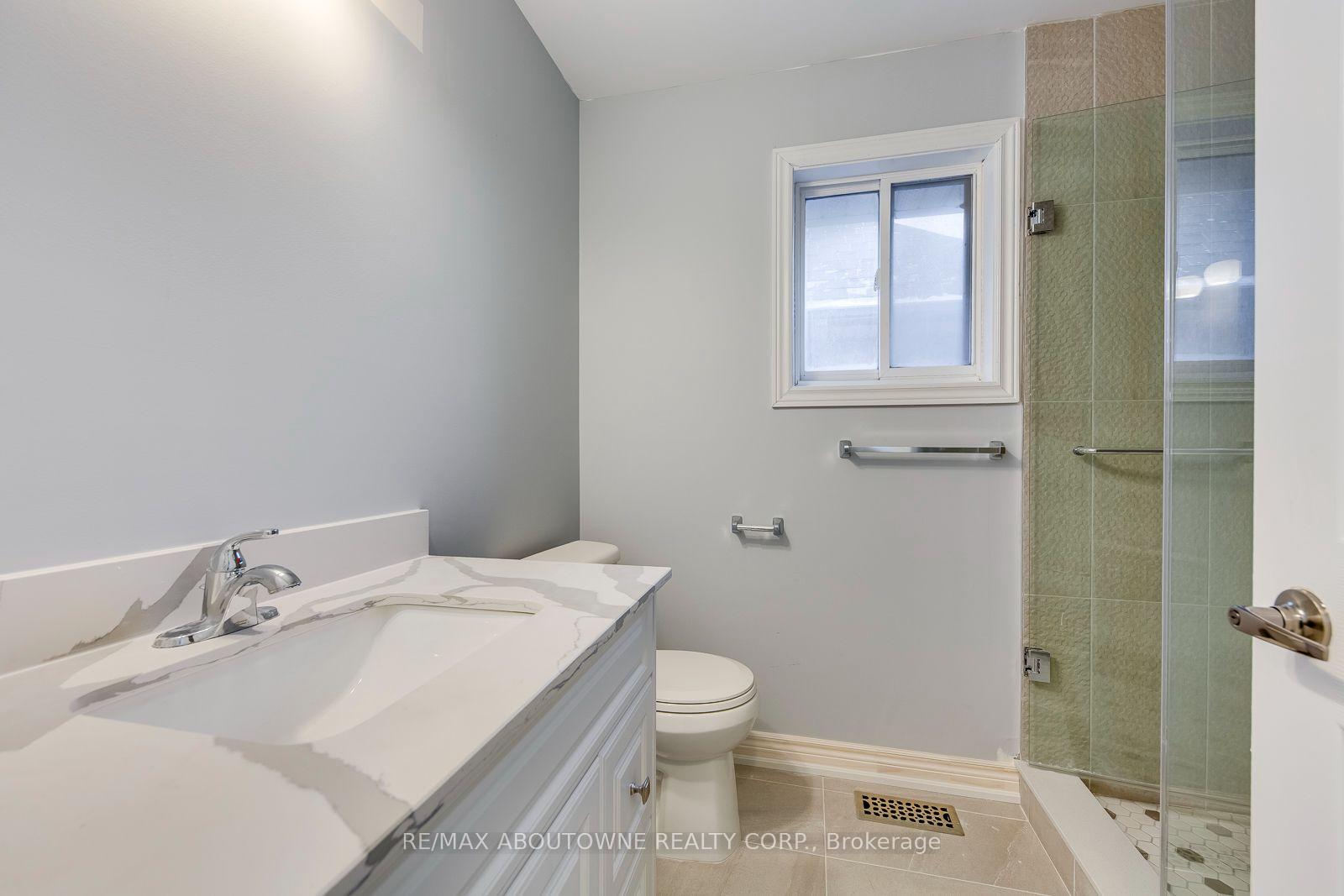 Photo 10 of 5160 Bird Boulevard, Burlington, Orchard — HOMEH