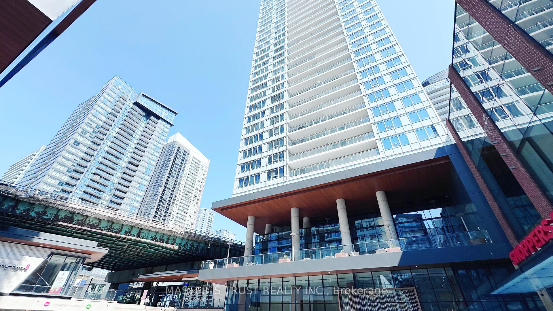 Photo of Unit 1715, 17 Bathurst Street