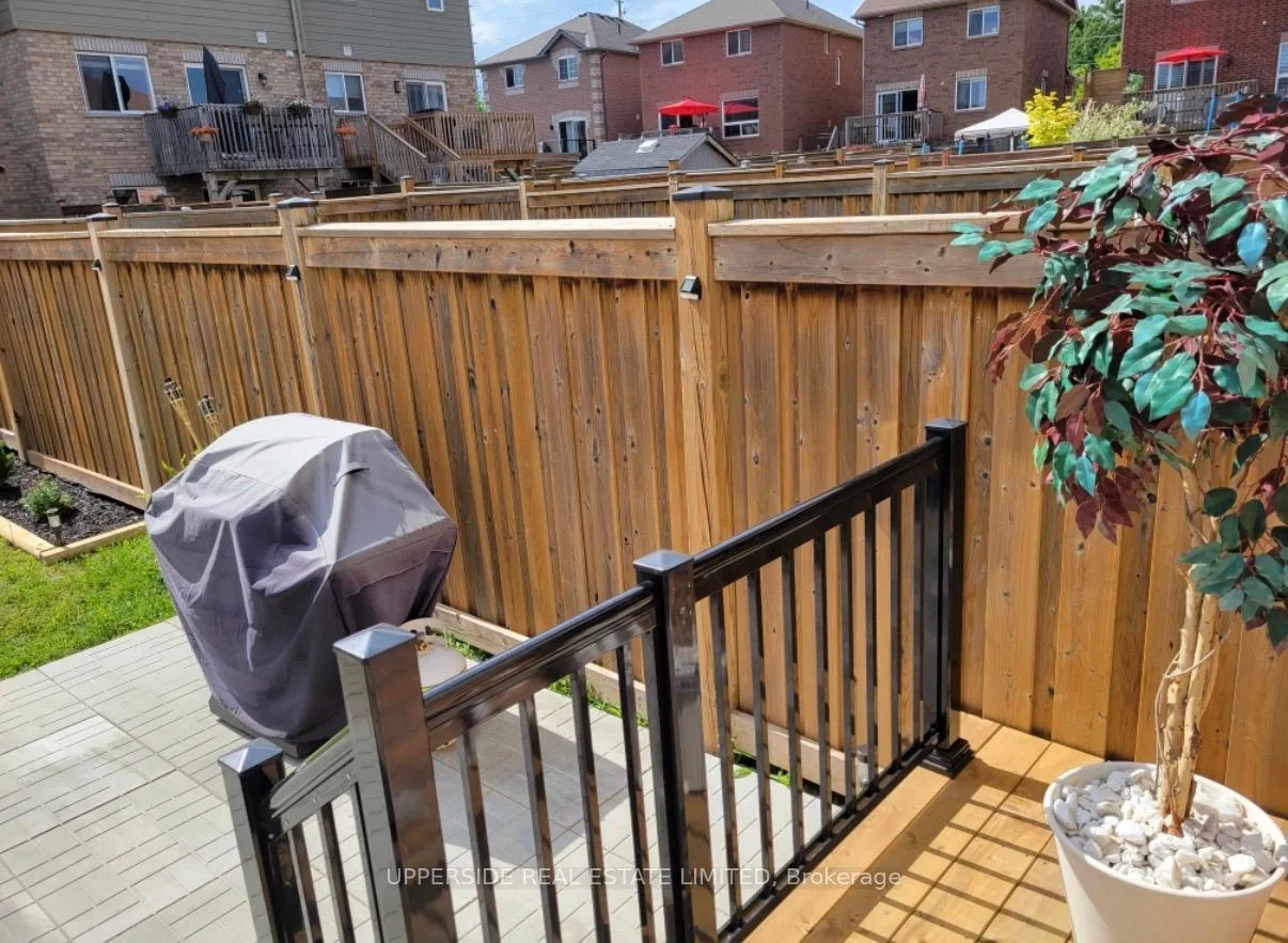 Photo 5 of 2084 Gibson Street, Innisfil, Alcona — HOMEH