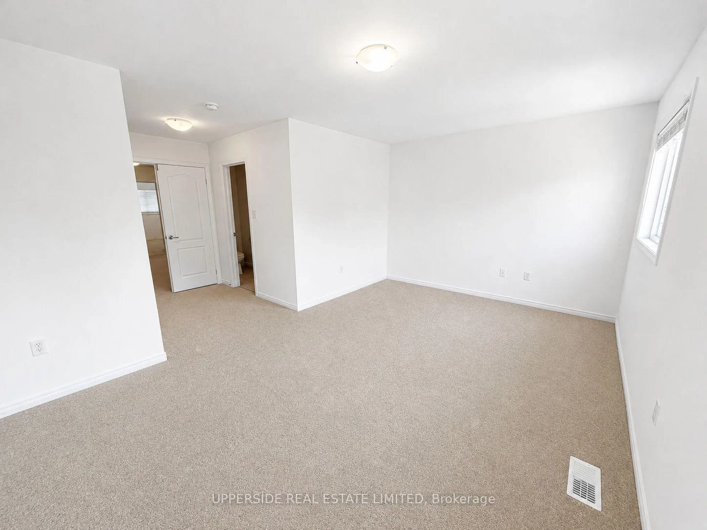 Photo 10 of 2084 Gibson Street, Innisfil, Alcona — HOMEH