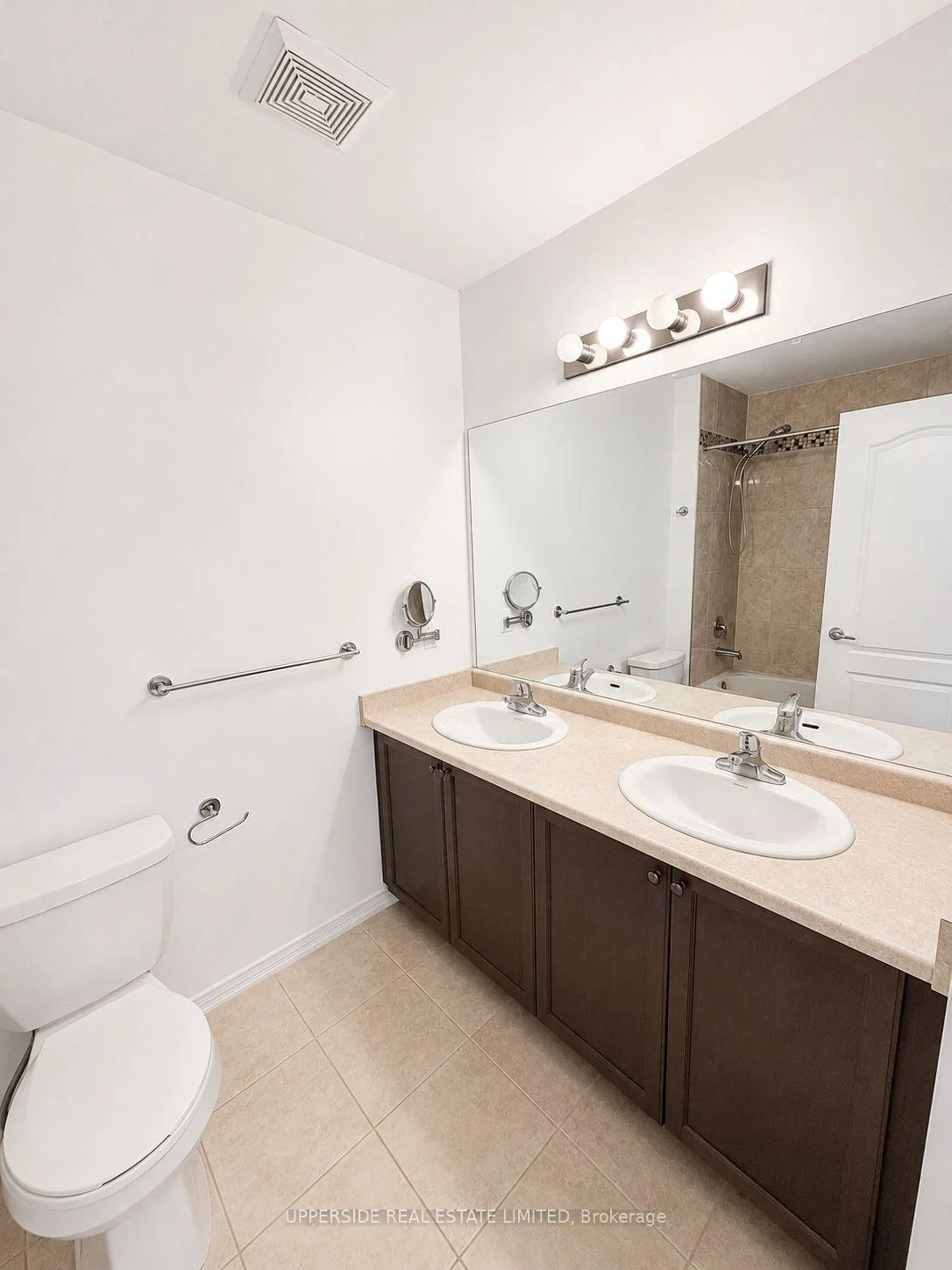Photo 12 of 2084 Gibson Street, Innisfil, Alcona — HOMEH