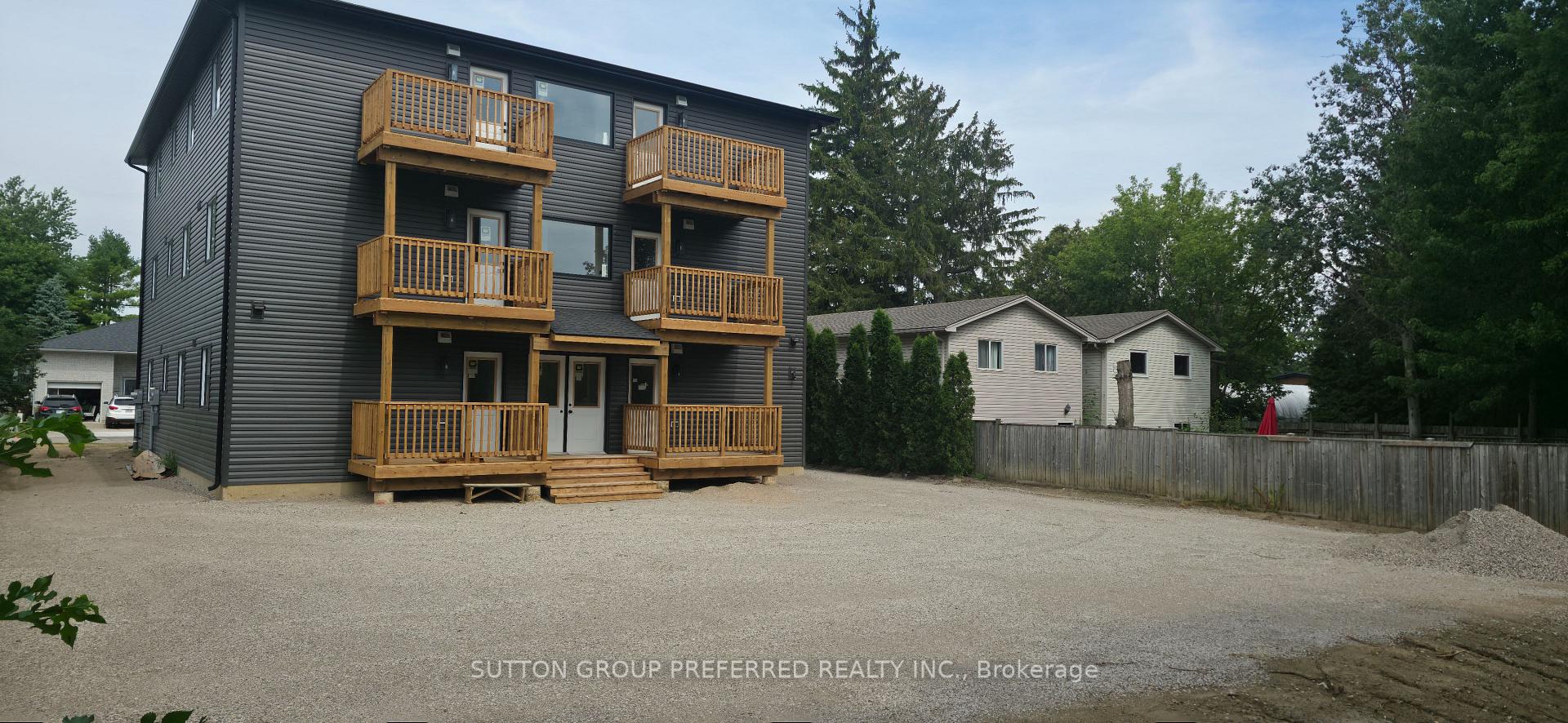 Photo 18 of Unit 5, 118 Scott Street, Strathroy-Caradoc, SE — HOMEH