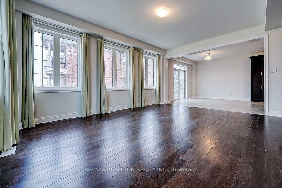 Photo 11 of 78 Jinnah Avenue, Markham, Middlefield — HOMEH
