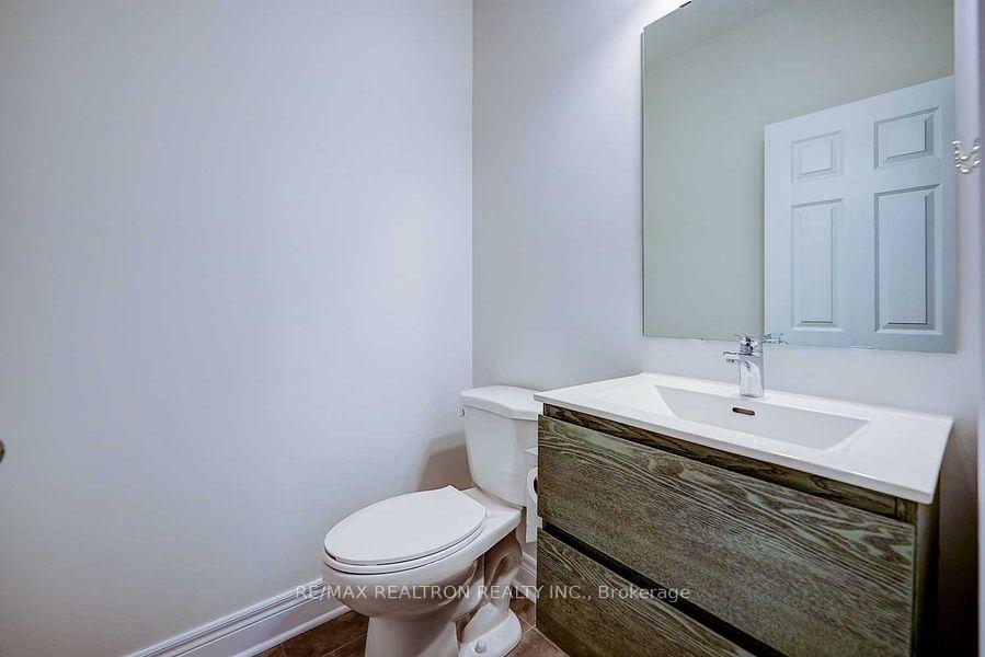 Photo 19 of 78 Jinnah Avenue, Markham, Middlefield — HOMEH