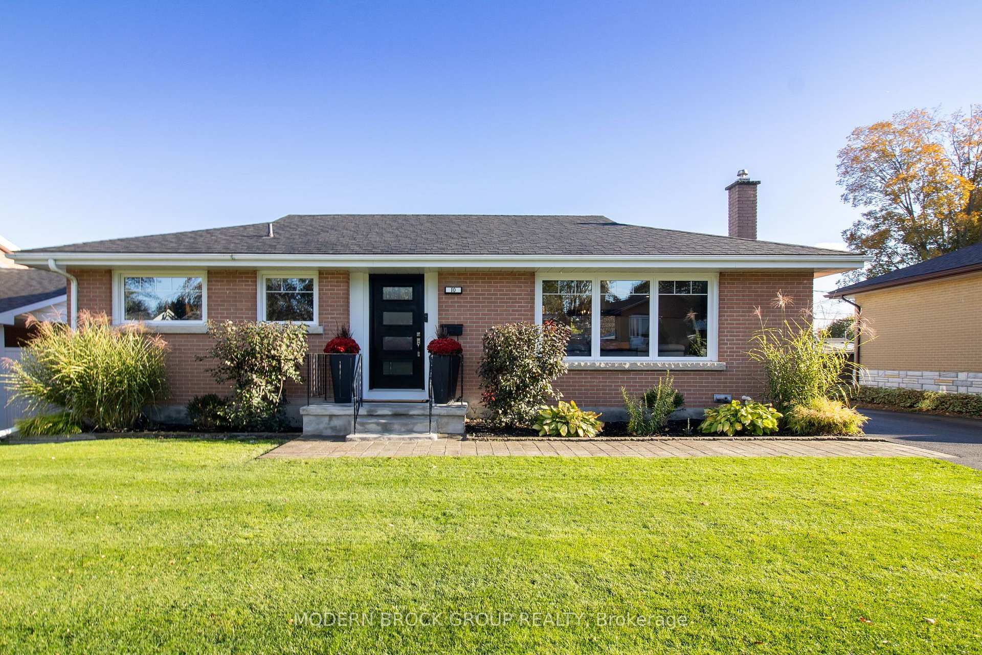 Photo of 10 Manor Drive