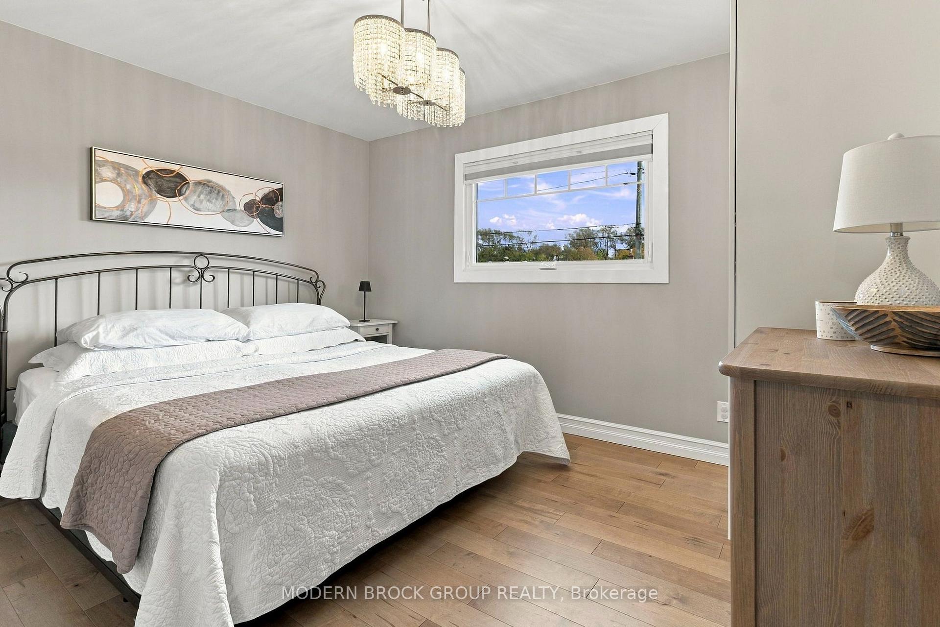 Photo 28 of 10 Manor Drive, Brockville, Brockville — HOMEH