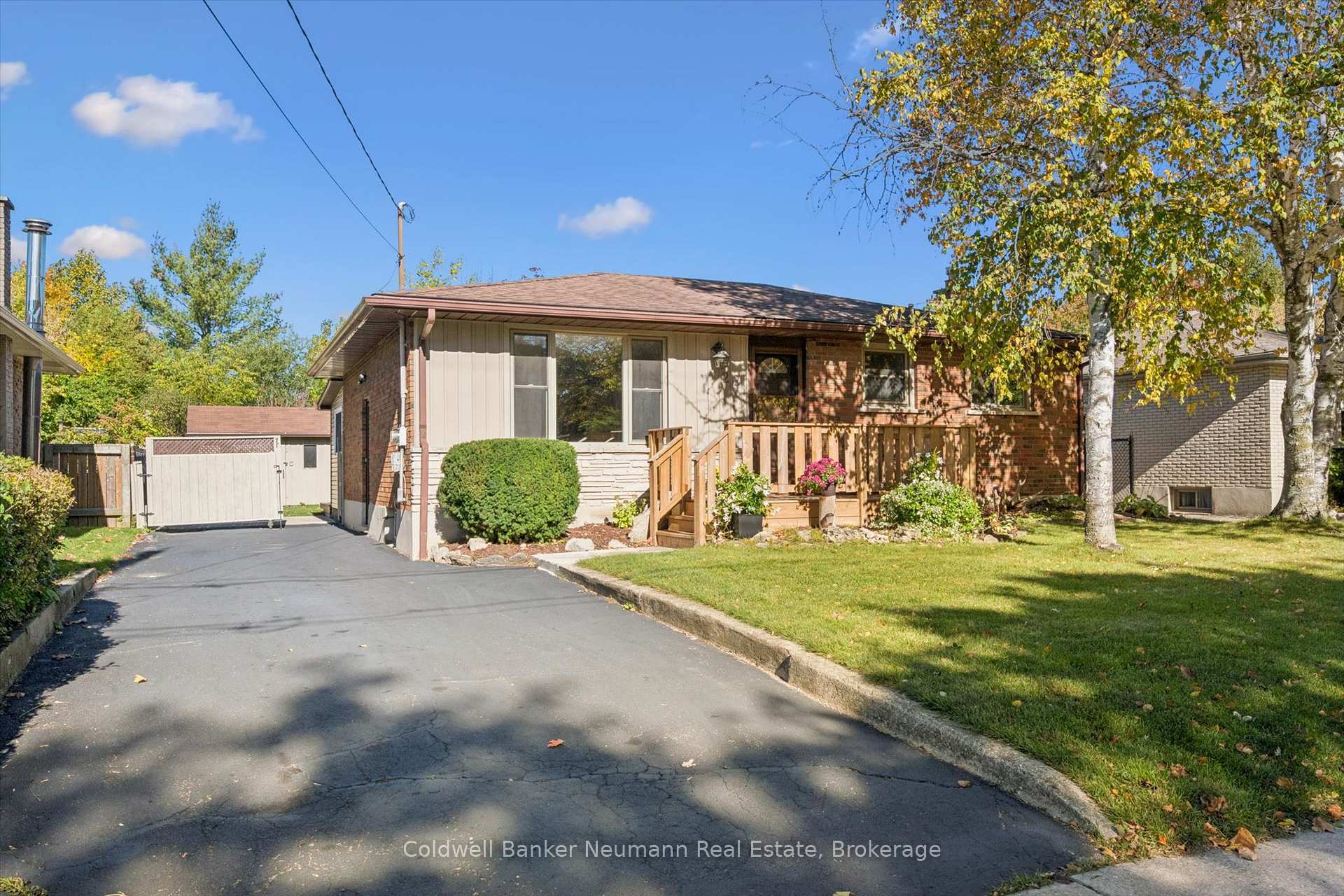 Photo 6 of 22 Carter Drive, Guelph, Grange Road — HOMEH