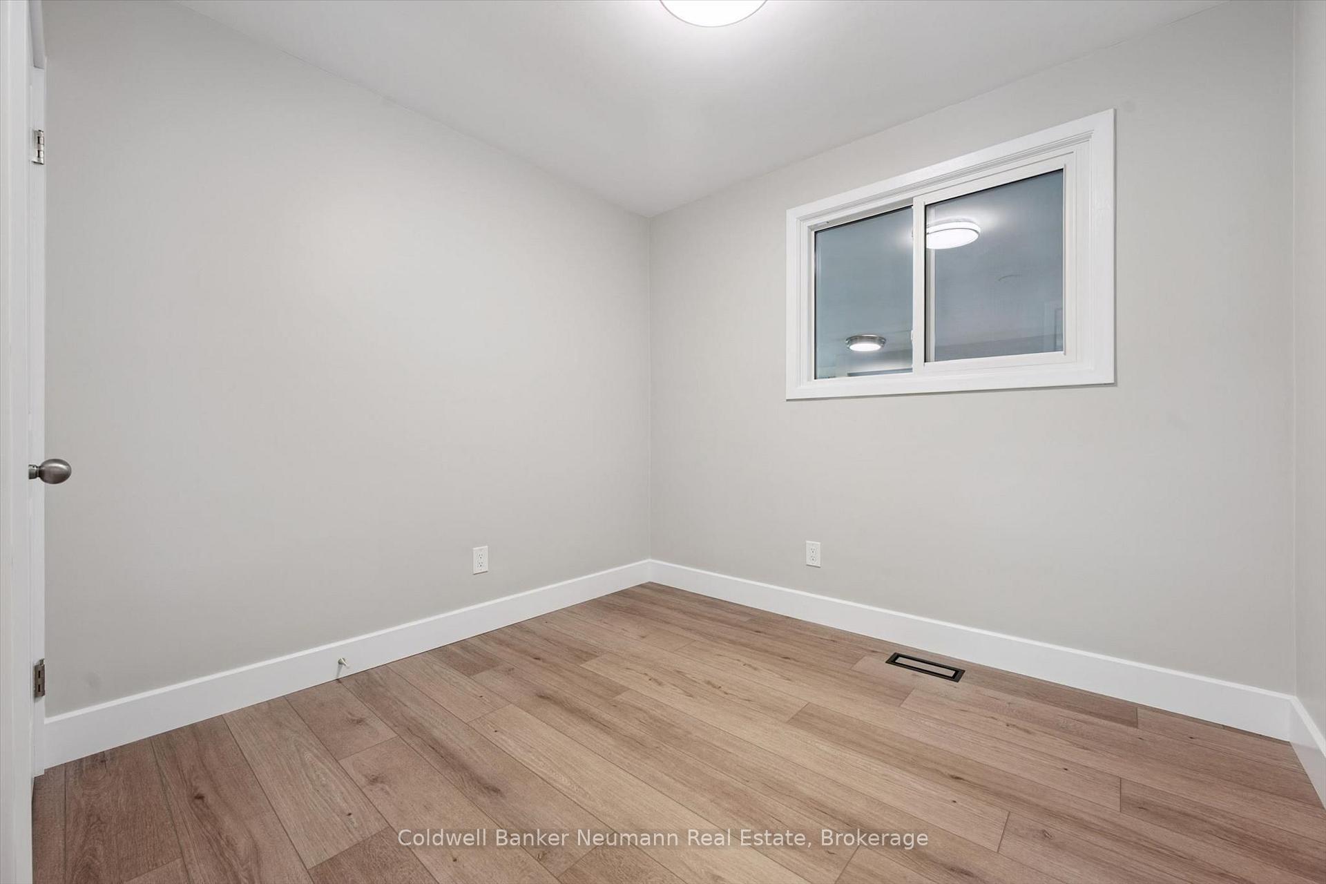 Photo 28 of 22 Carter Drive, Guelph, Grange Road — HOMEH