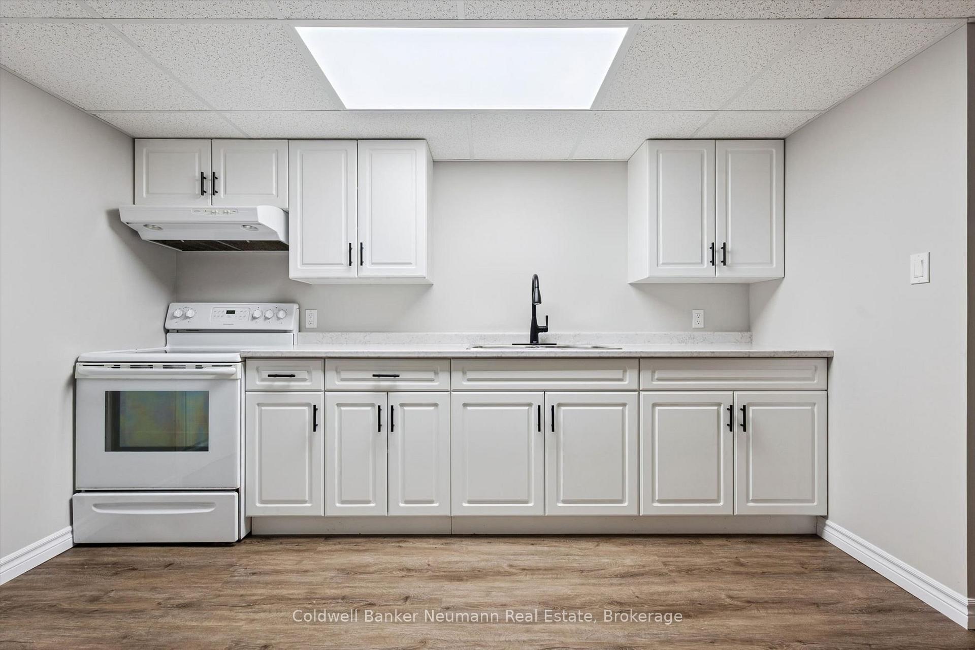 Photo 35 of 22 Carter Drive, Guelph, Grange Road — HOMEH