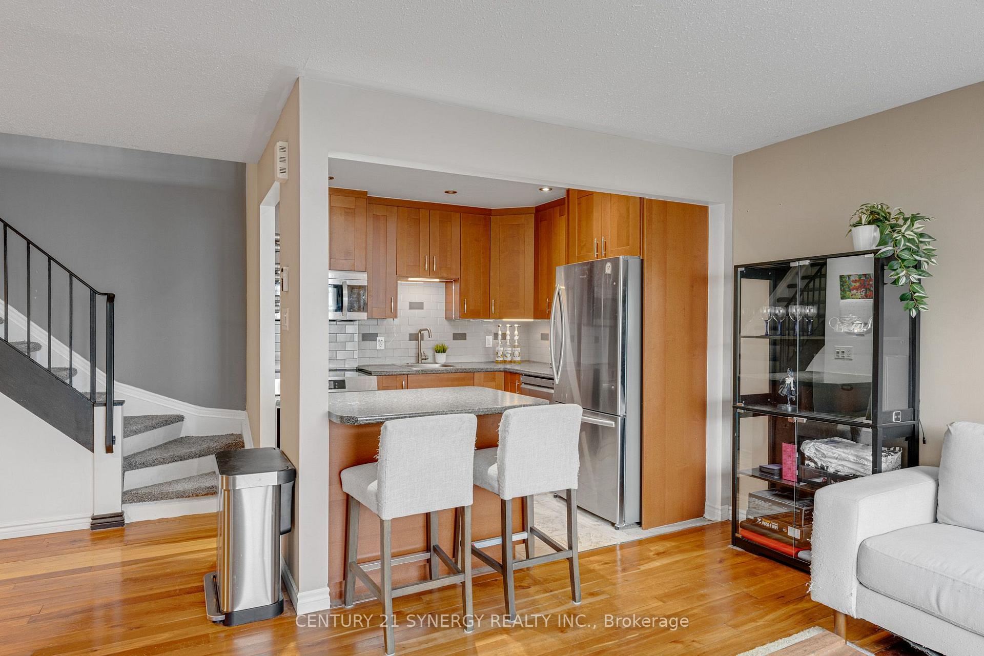 Photo 11 of 19 A Banner Road, Ottawa, Sheahan Estates/Trend Village — HOMEH