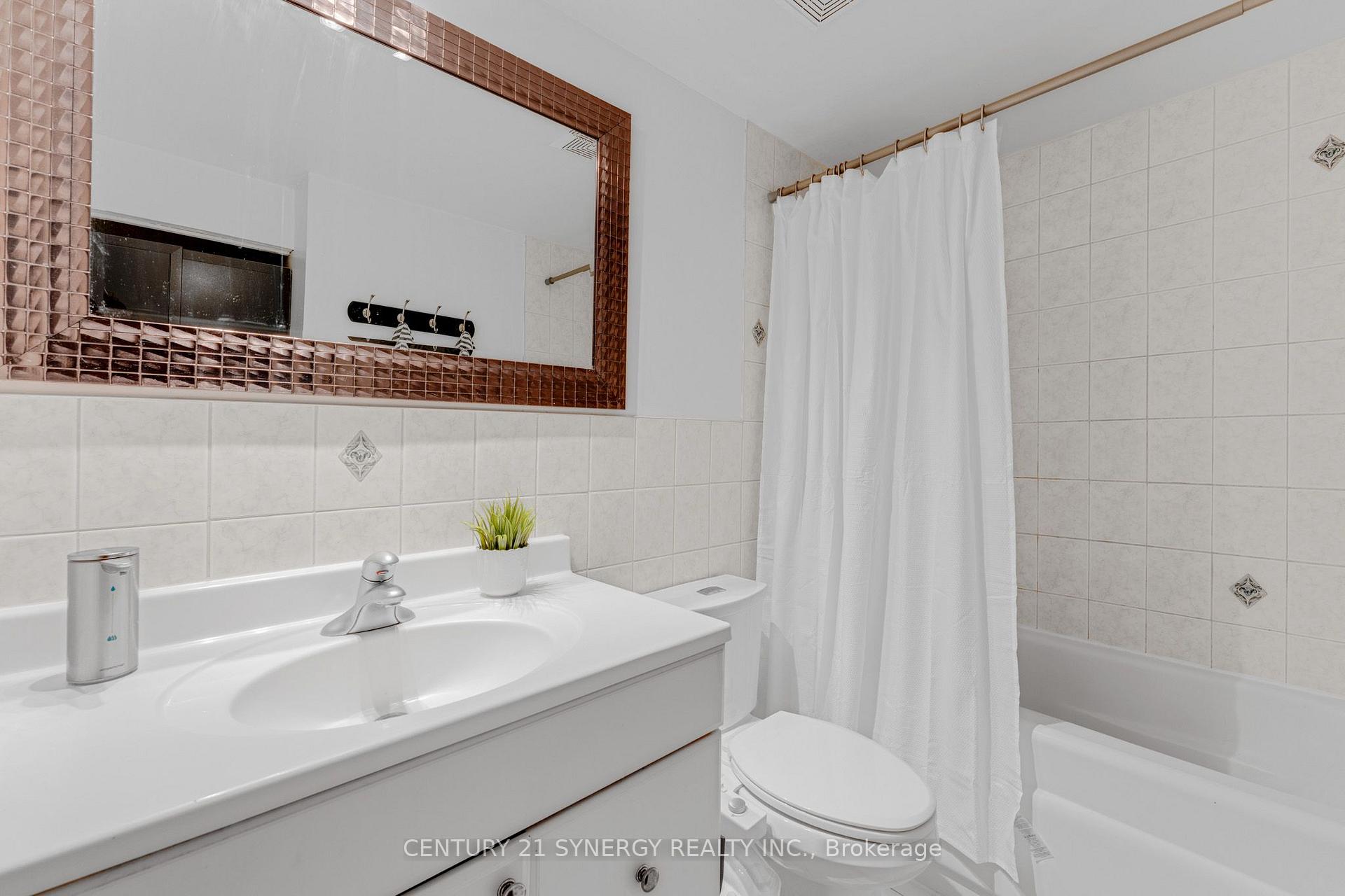 Photo 20 of 19 A Banner Road, Ottawa, Sheahan Estates/Trend Village — HOMEH
