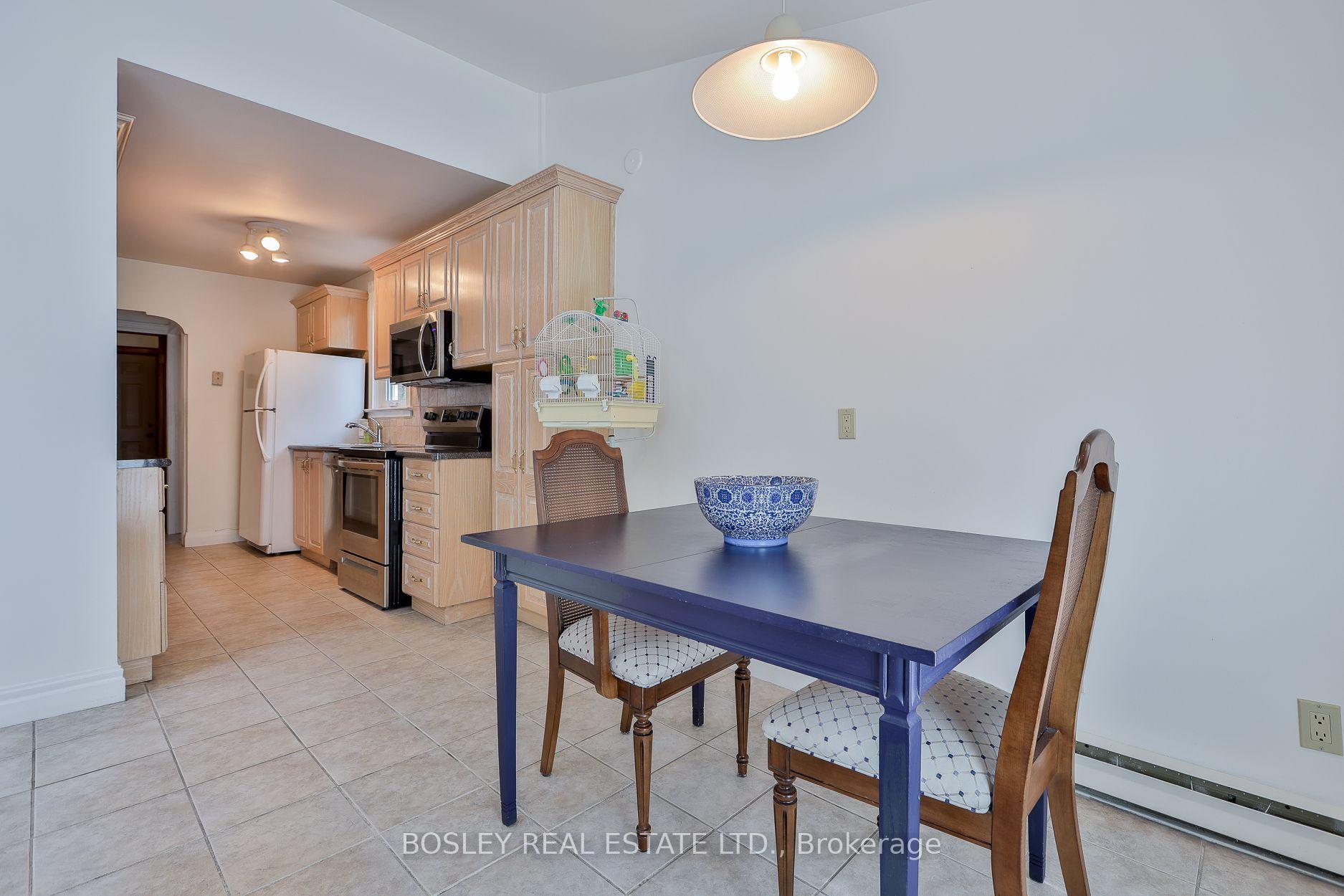 Photo 14 of 41 St Cuthberts Road, Toronto, Leaside — HOMEH