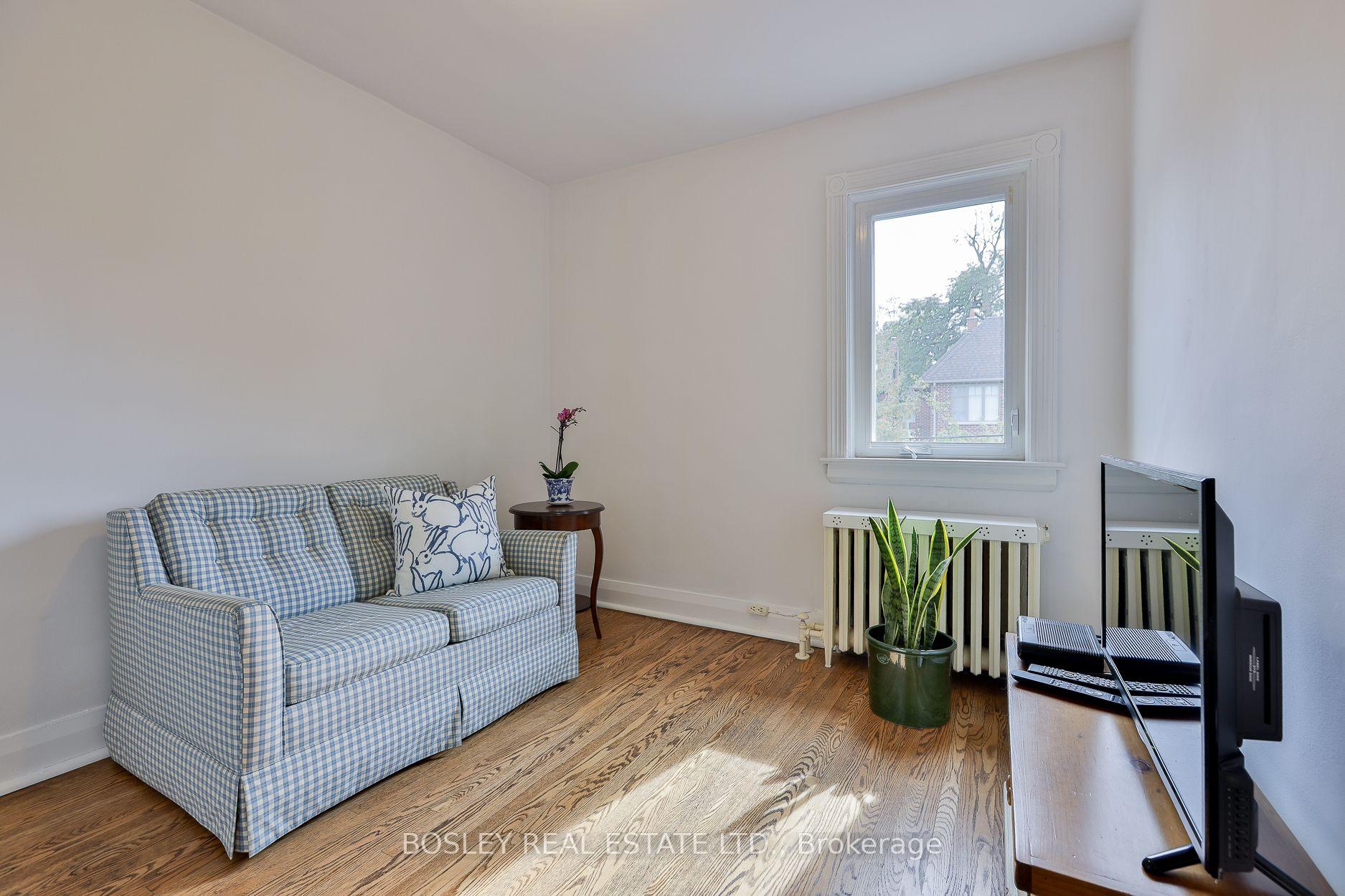 Photo 25 of 41 St Cuthberts Road, Toronto, Leaside — HOMEH