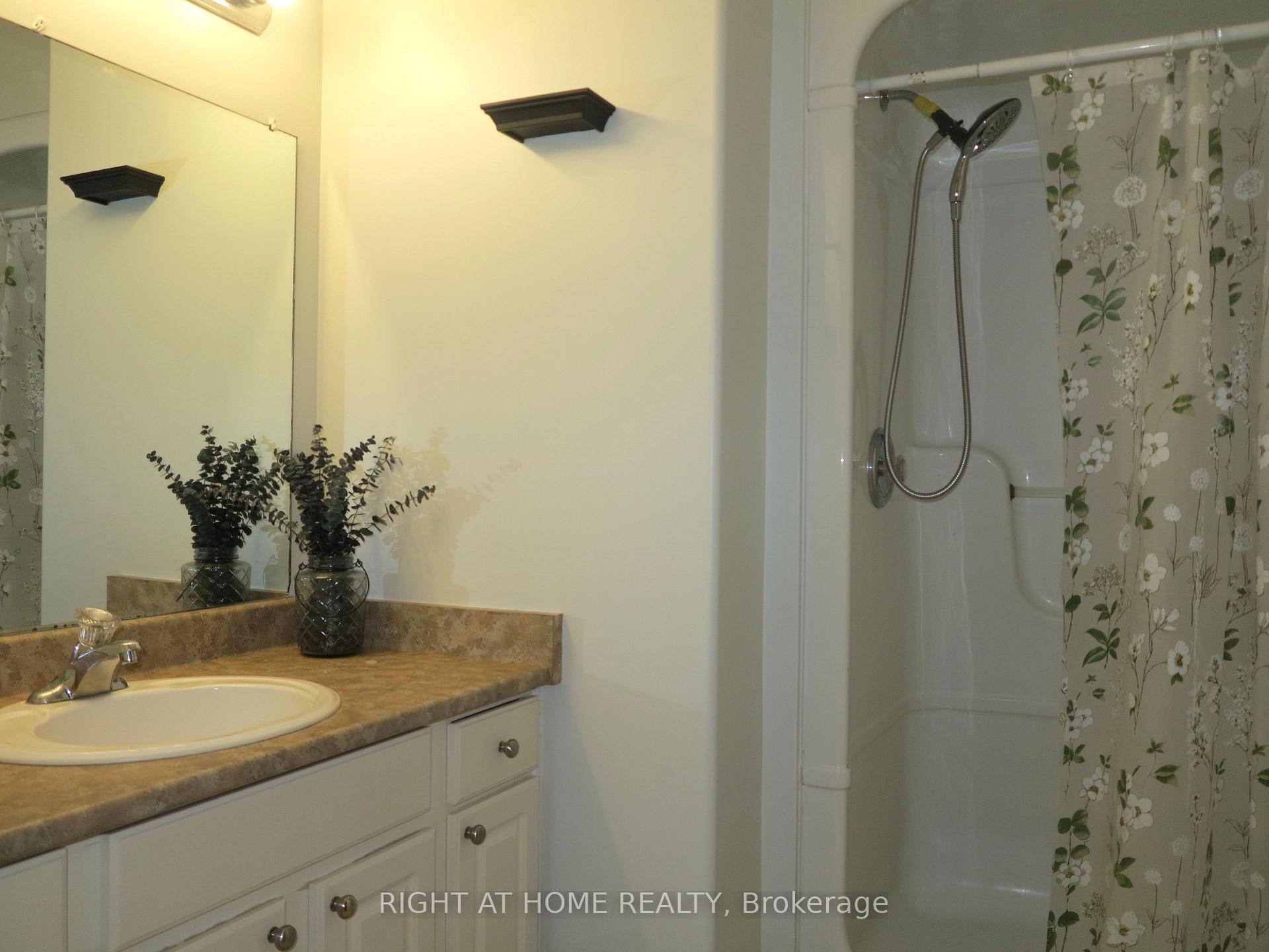 Photo 12 of 101 Joanne Court, Leamington — HOMEH