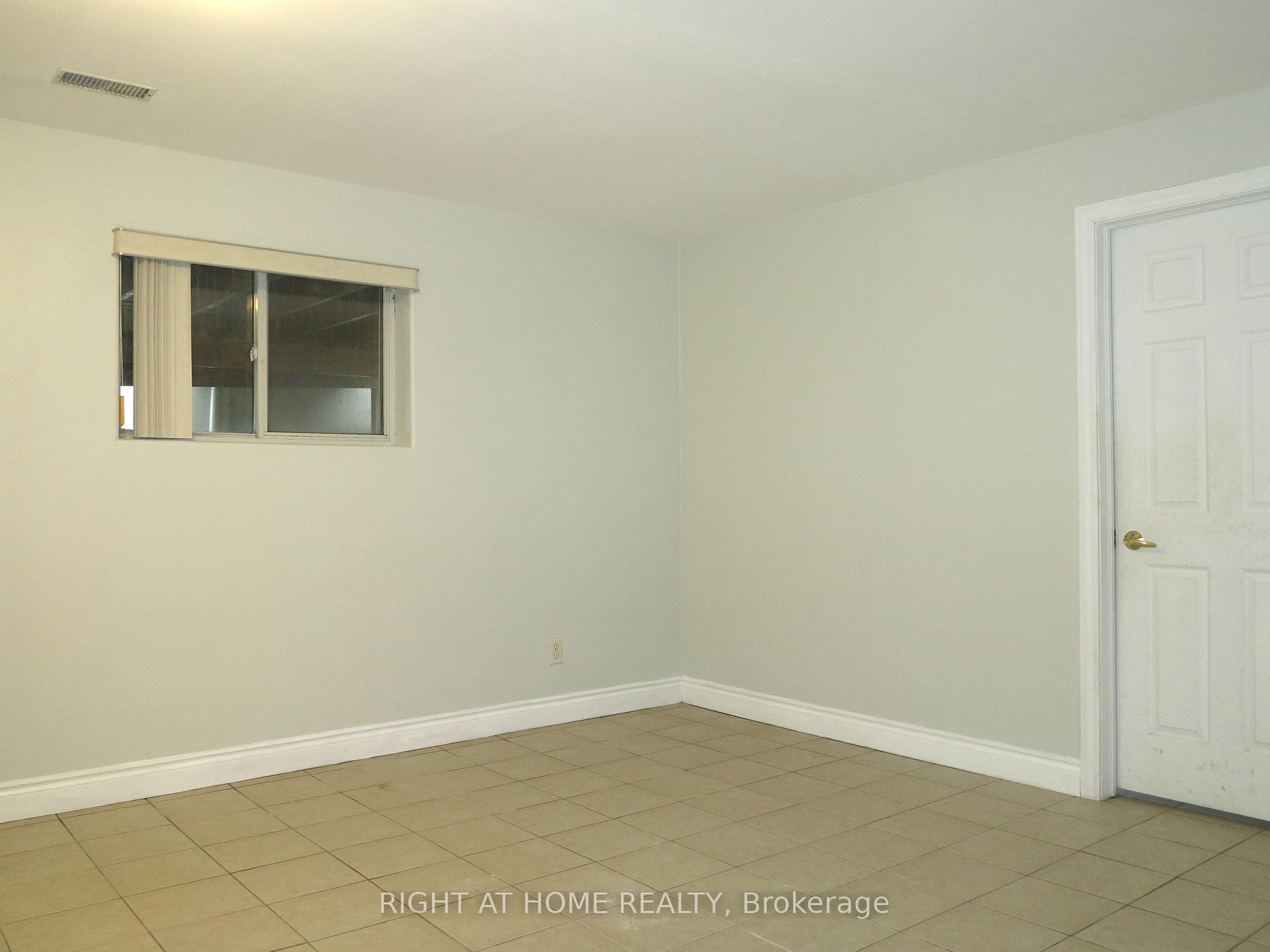 Photo 24 of 101 Joanne Court, Leamington — HOMEH