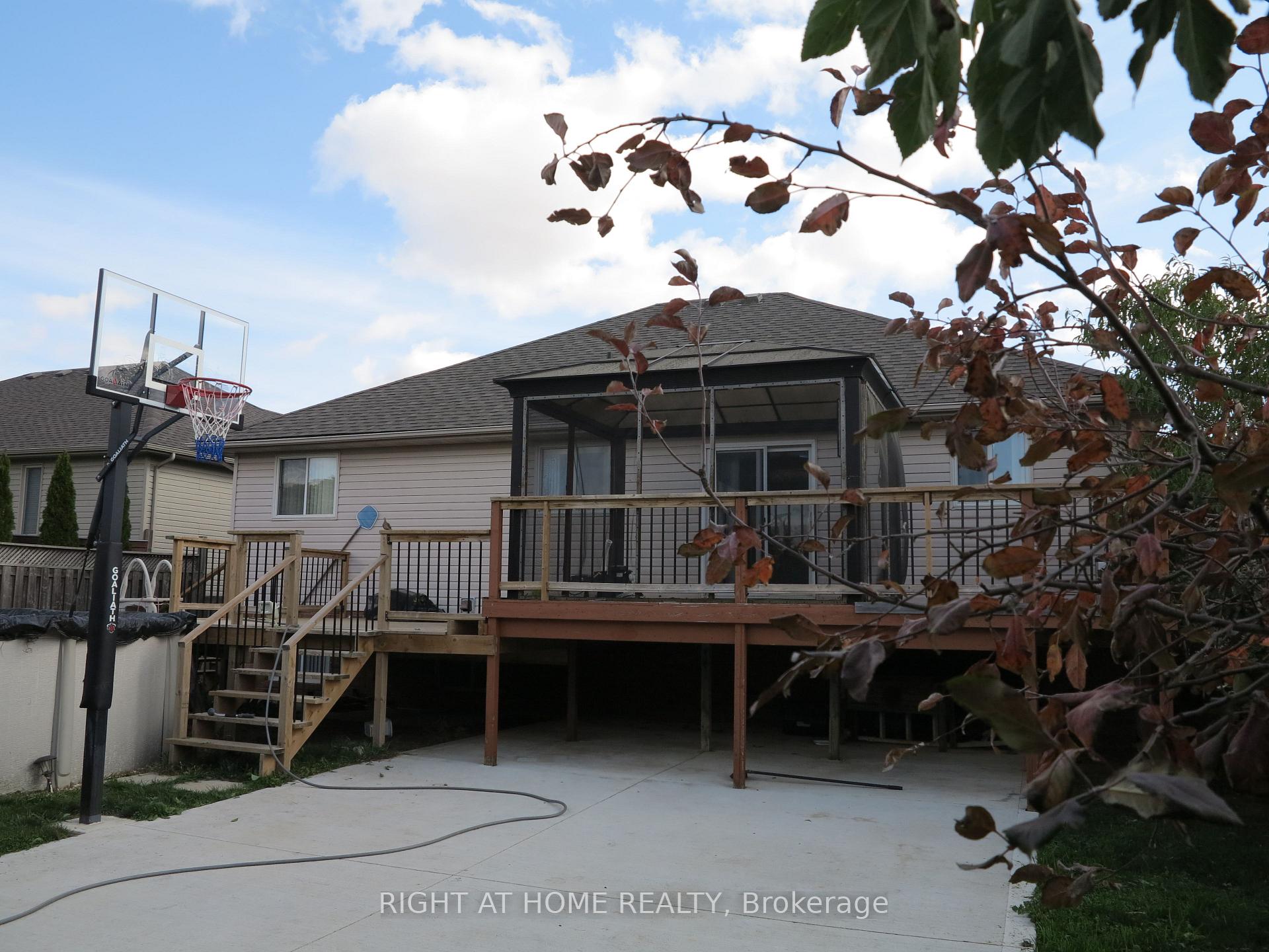 Photo 31 of 101 Joanne Court, Leamington — HOMEH