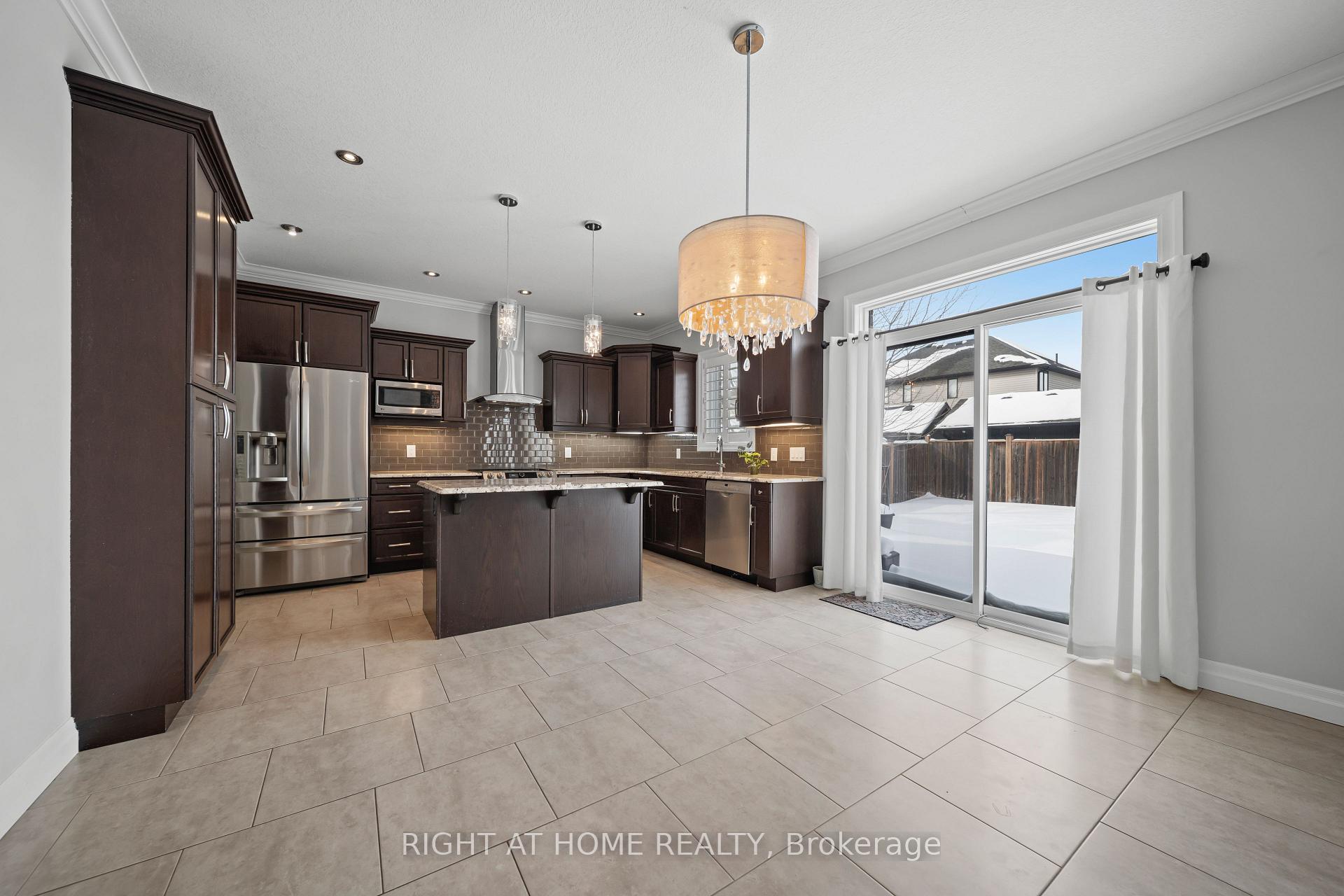 Photo 7 of 6540 Upper Canada Cross, London, South V — HOMEH