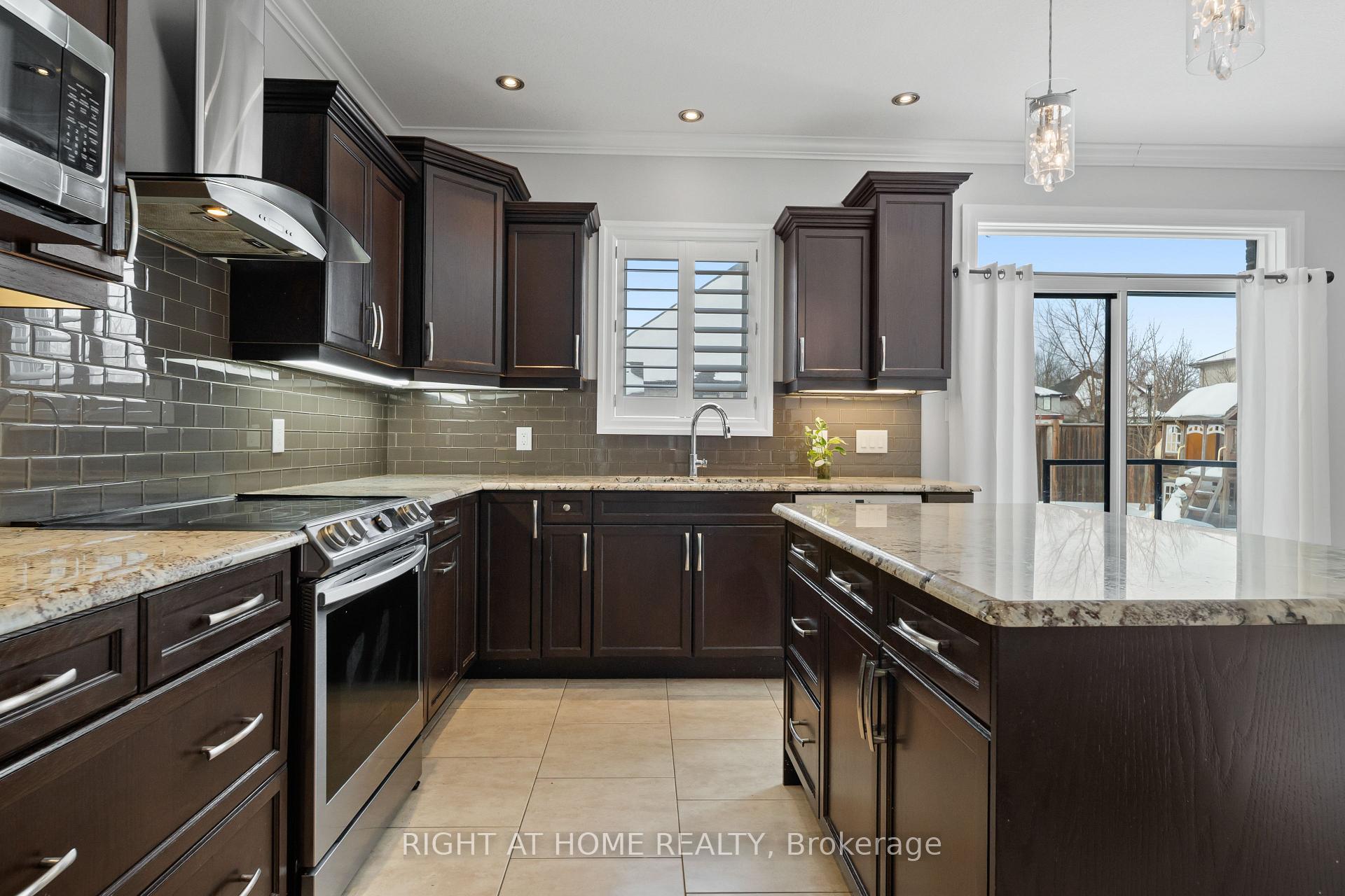 Photo 11 of 6540 Upper Canada Cross, London, South V — HOMEH