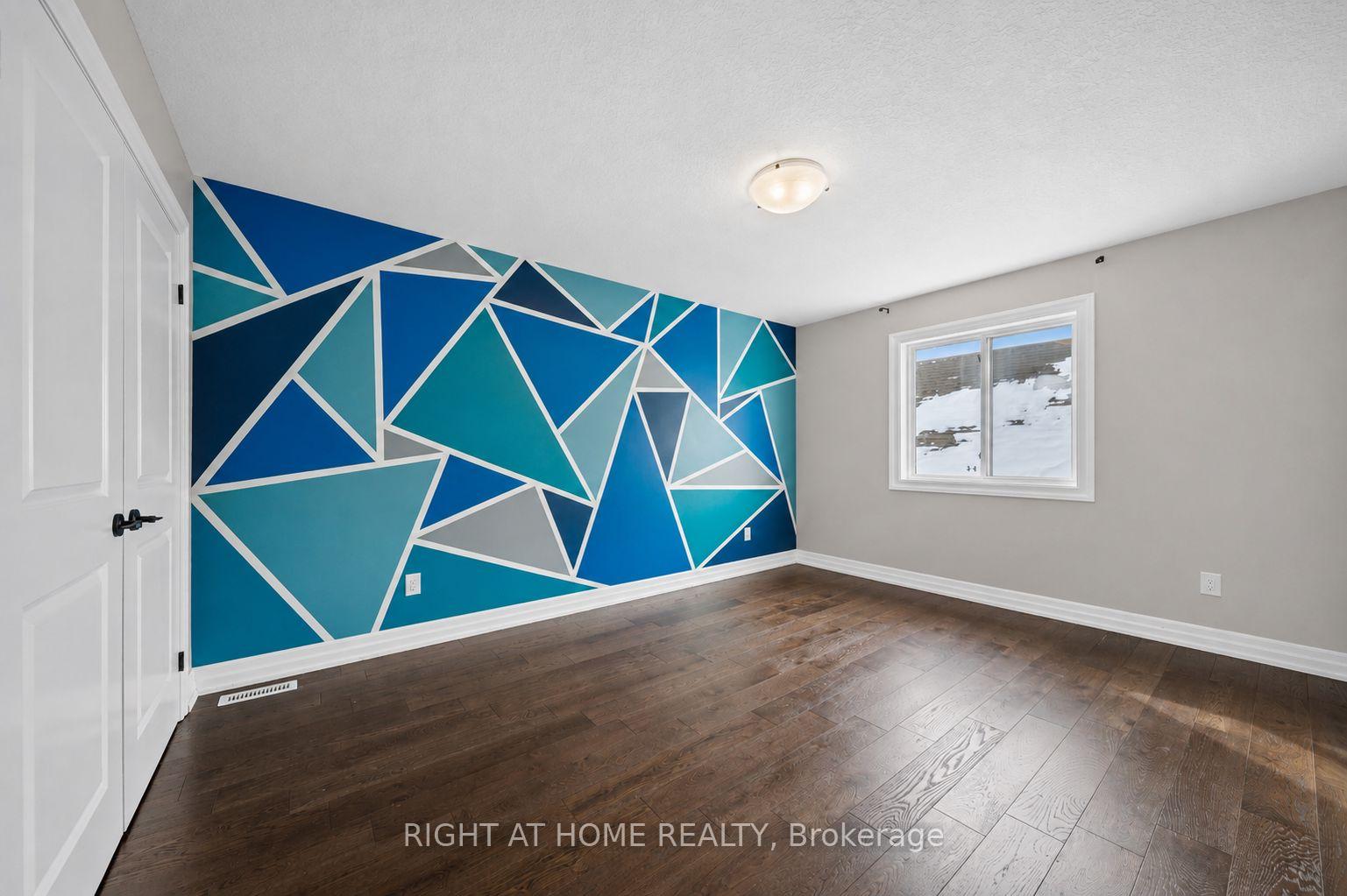 Photo 23 of 6540 Upper Canada Cross, London, South V — HOMEH
