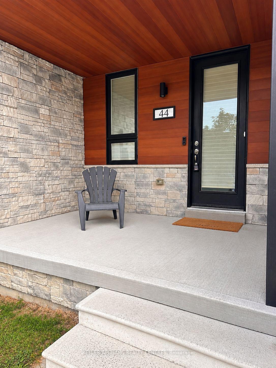 Photo 2 of 44 Eberhardt Drive, Wasaga Beach — HOMEH